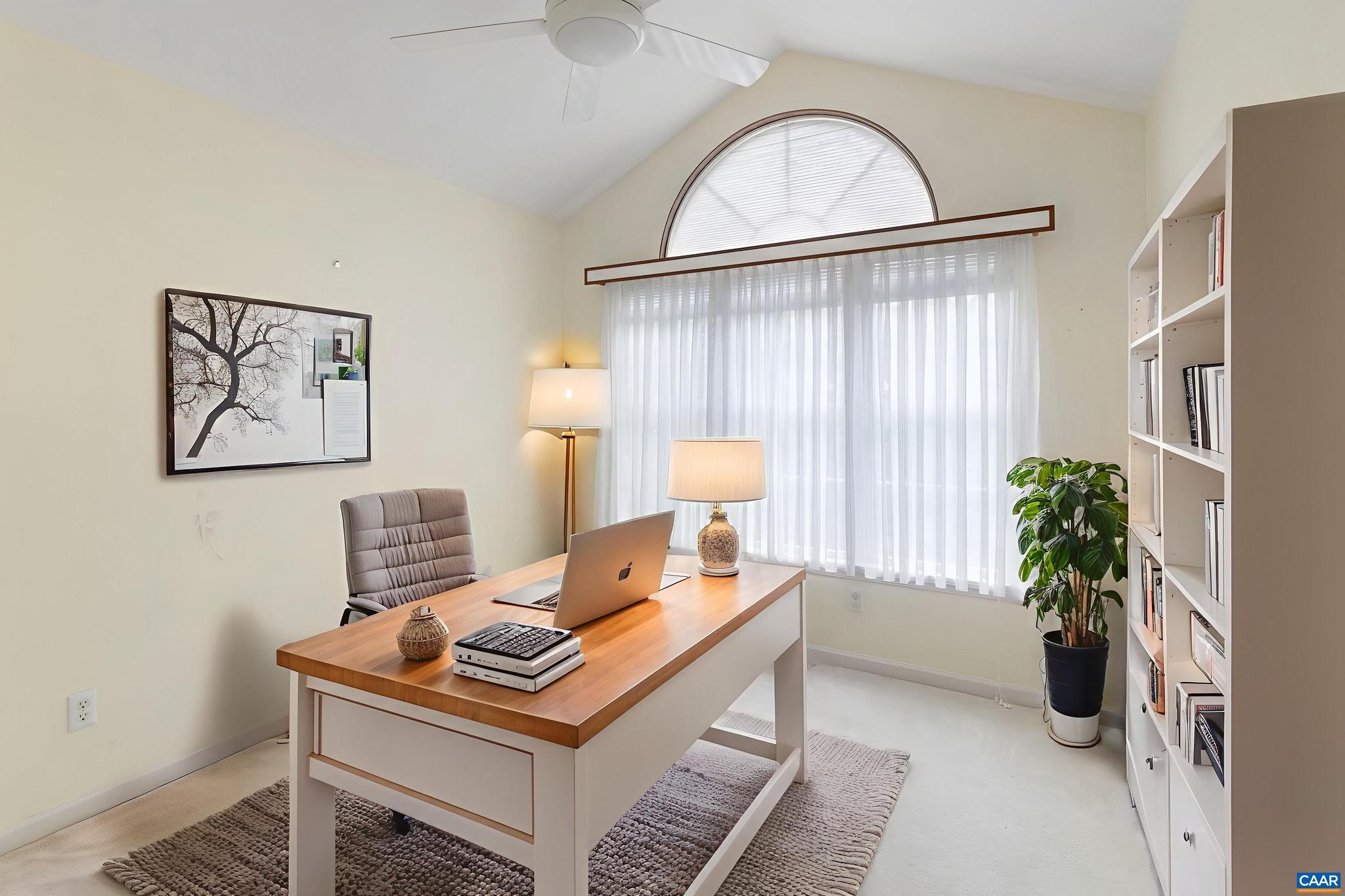 LAKE MONTICELLO - Residential