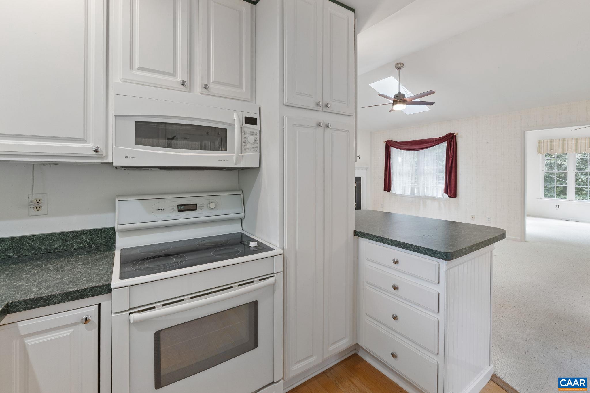 LAKE MONTICELLO - Residential