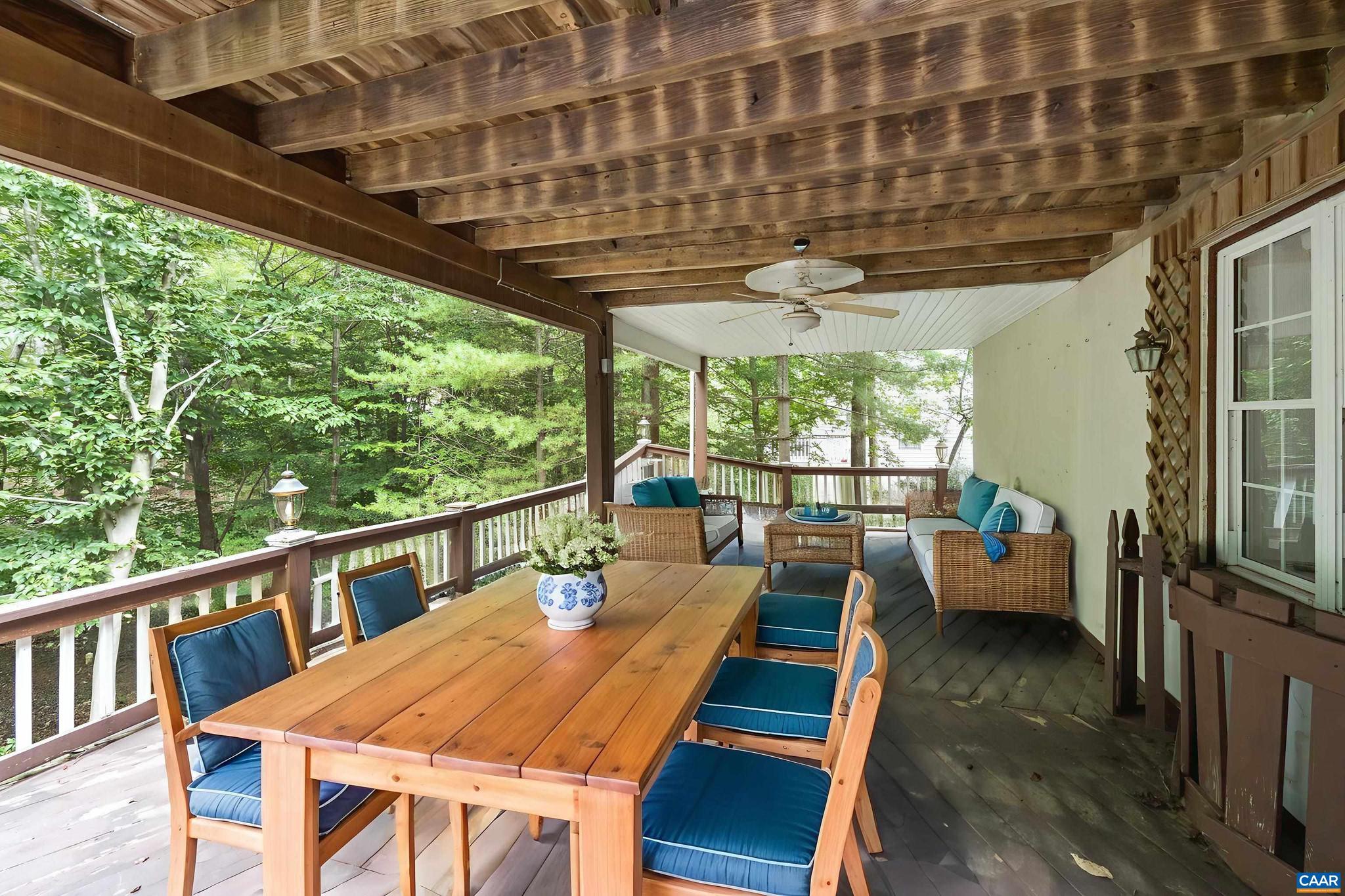 LAKE MONTICELLO - Residential