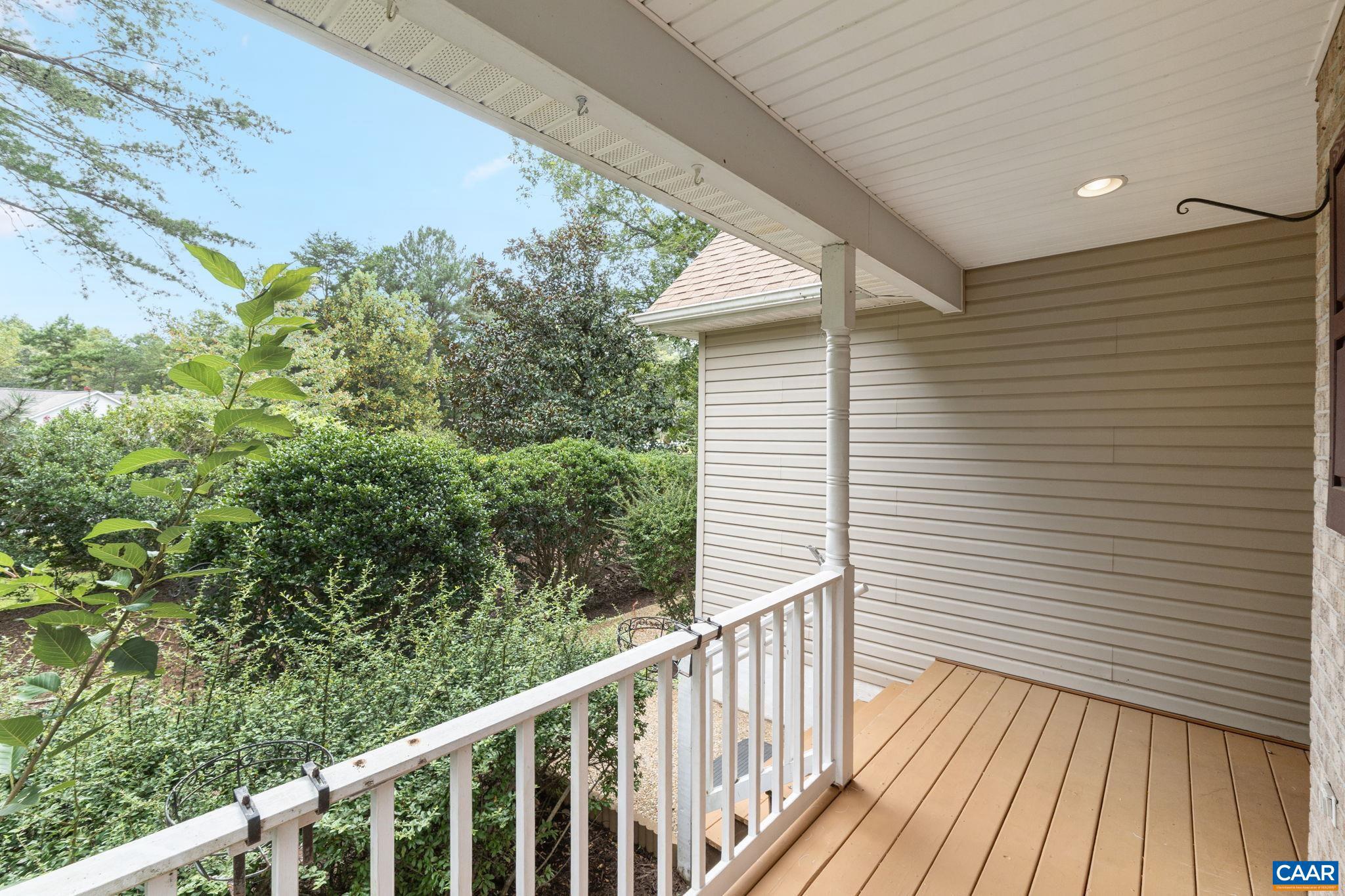 LAKE MONTICELLO - Residential