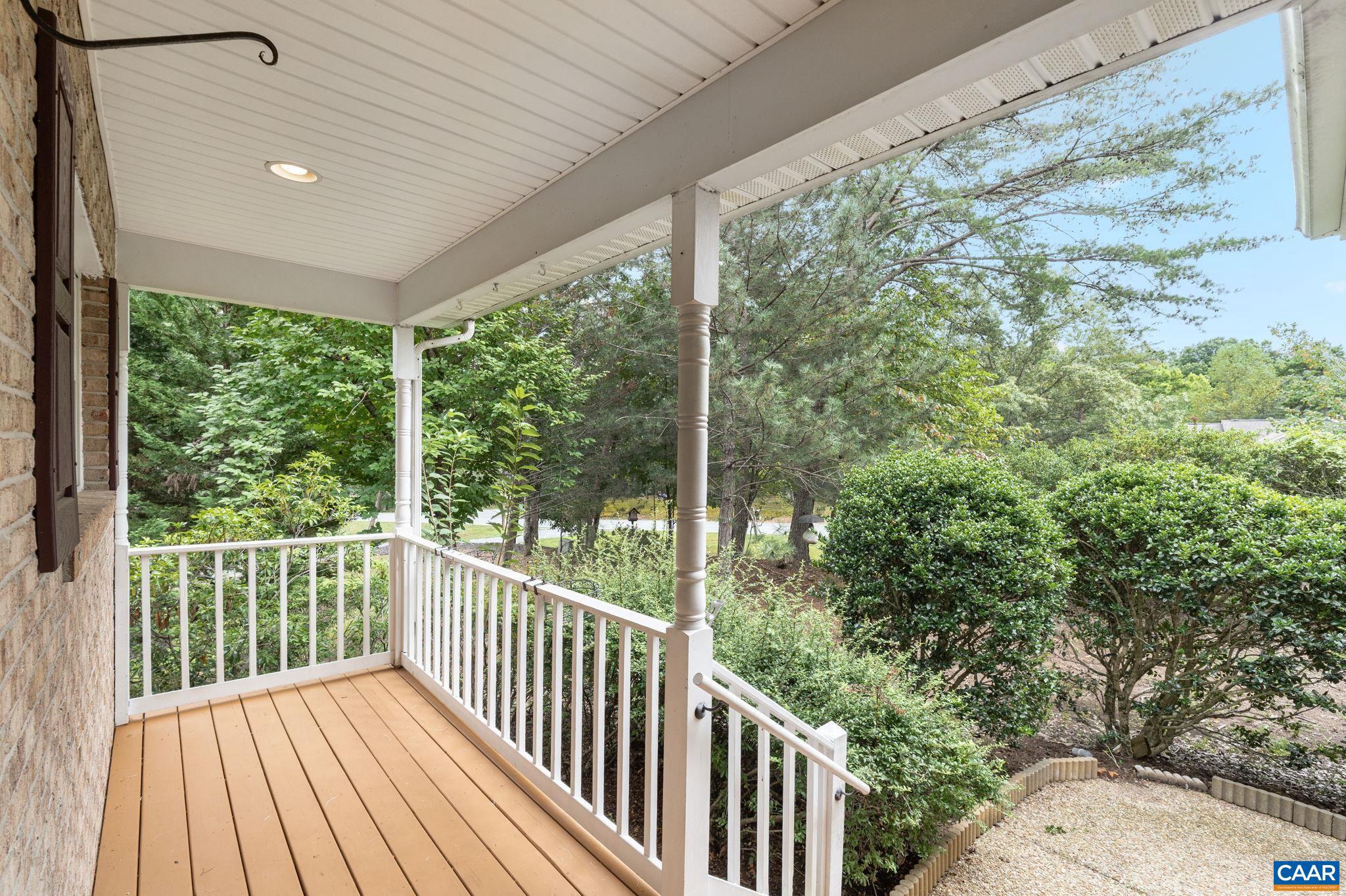 LAKE MONTICELLO - Residential