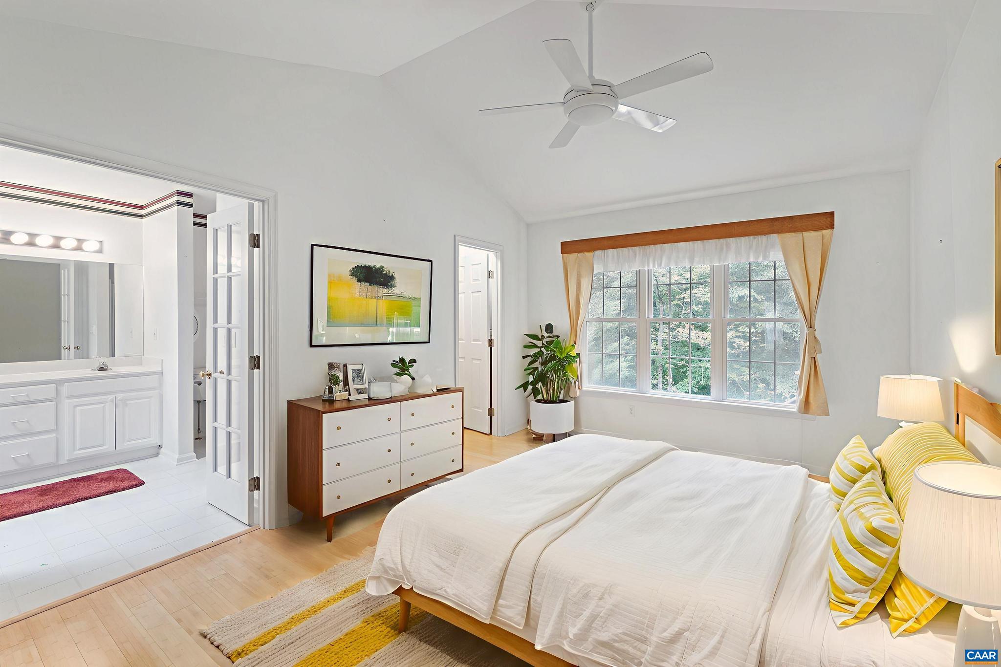 LAKE MONTICELLO - Residential