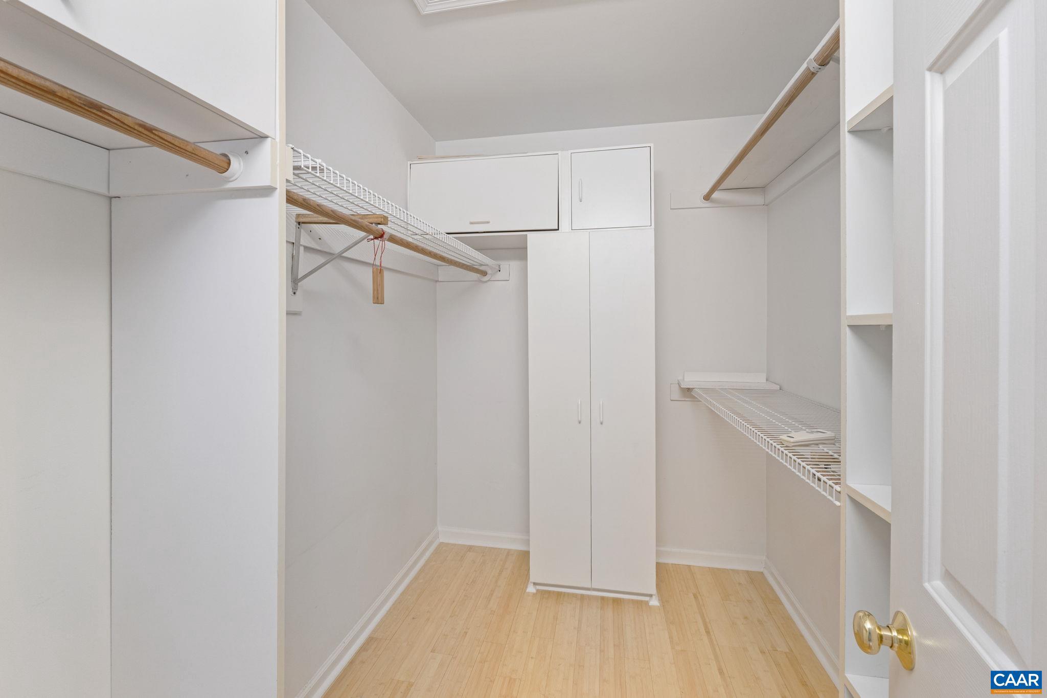 LAKE MONTICELLO - Residential