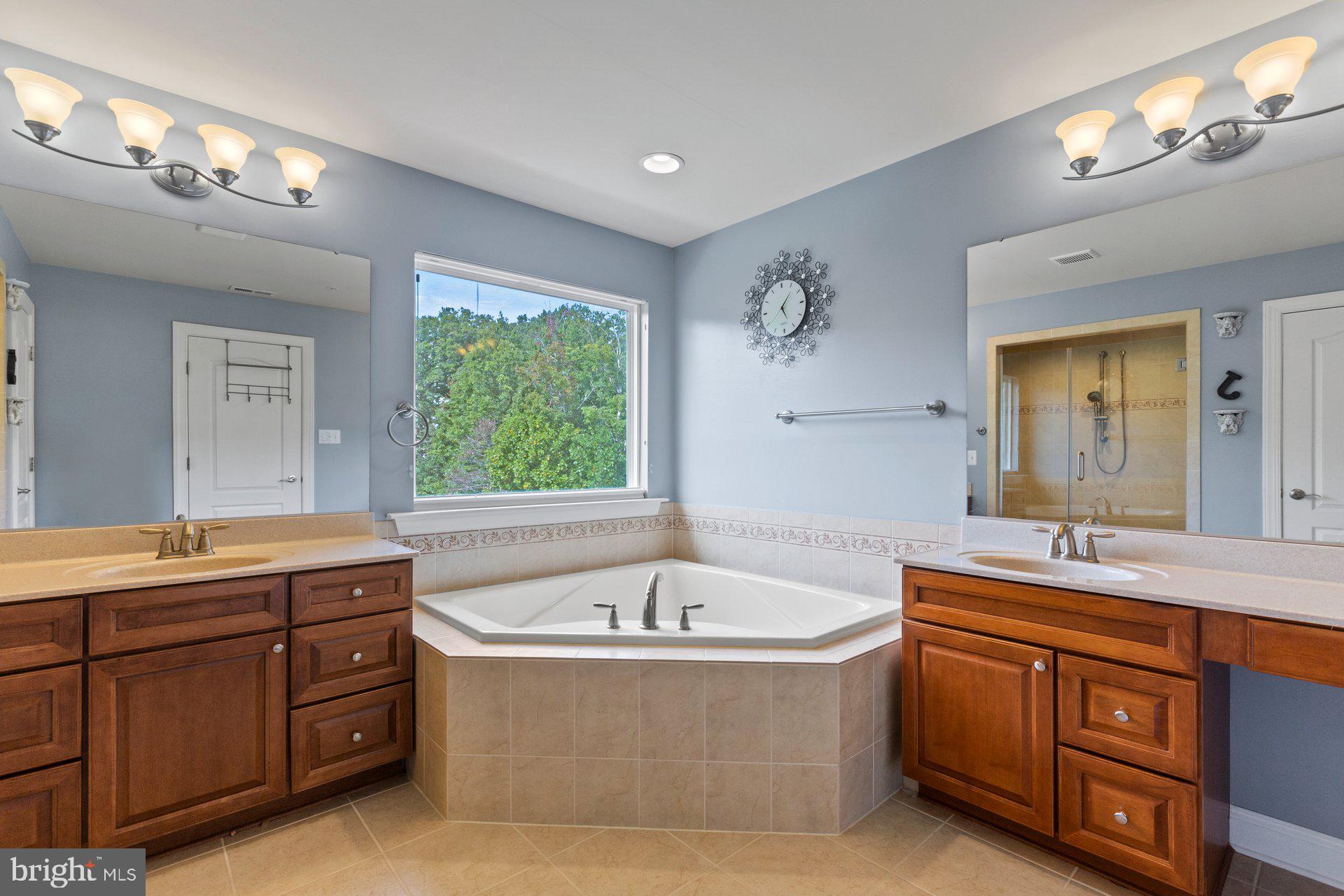 BROAD CREEK - Residential