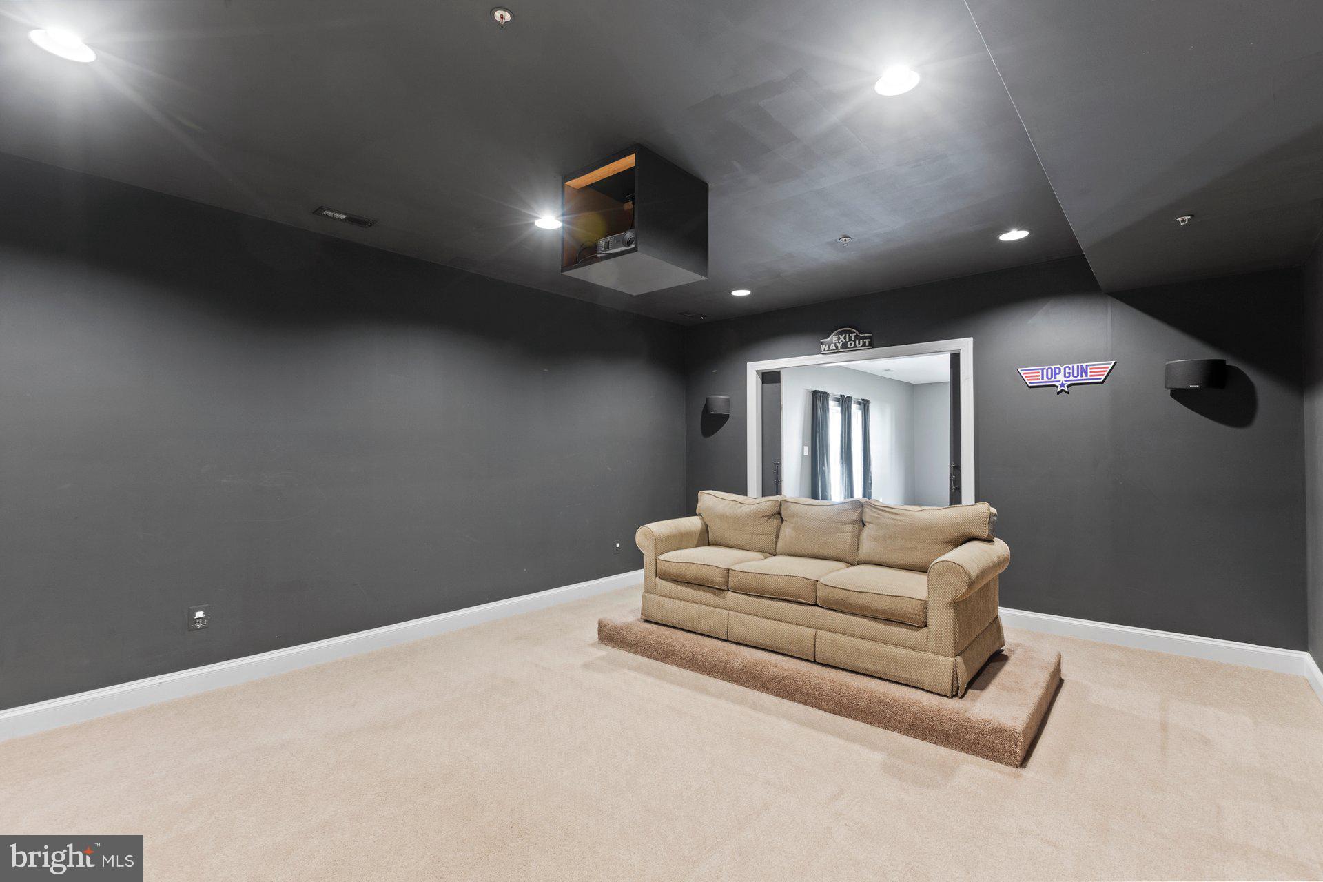 BROAD CREEK - Residential