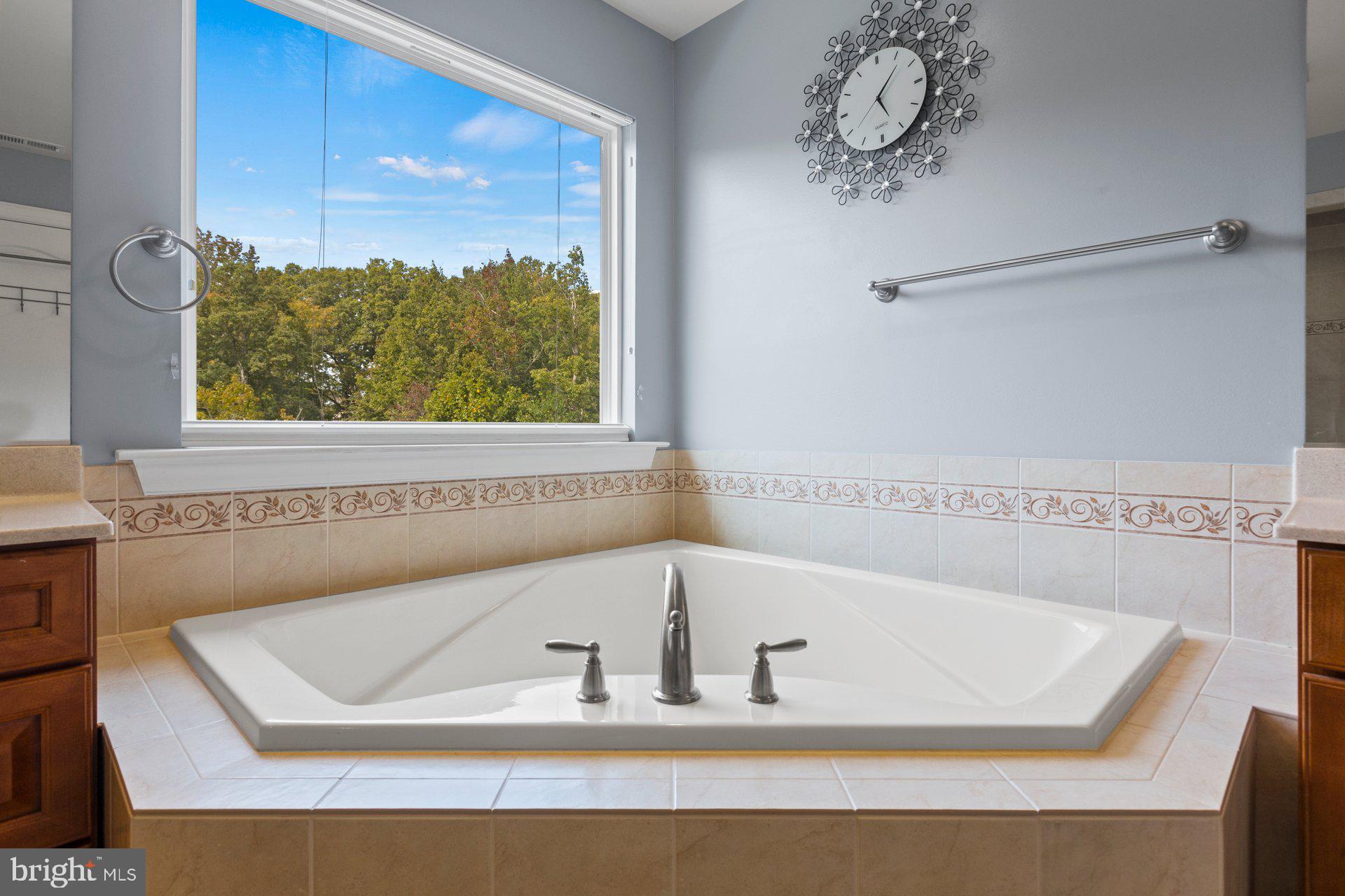 BROAD CREEK - Residential