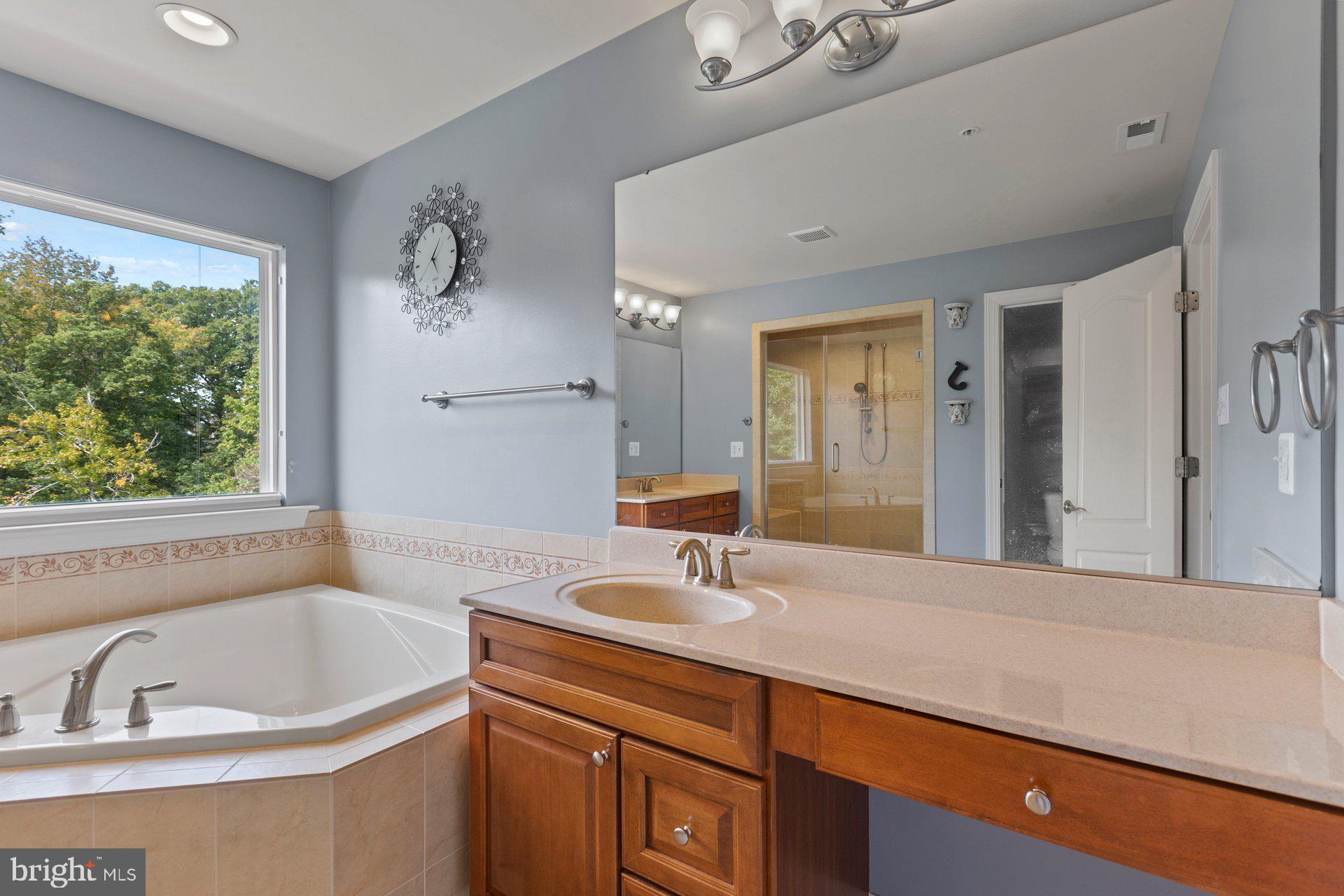 BROAD CREEK - Residential