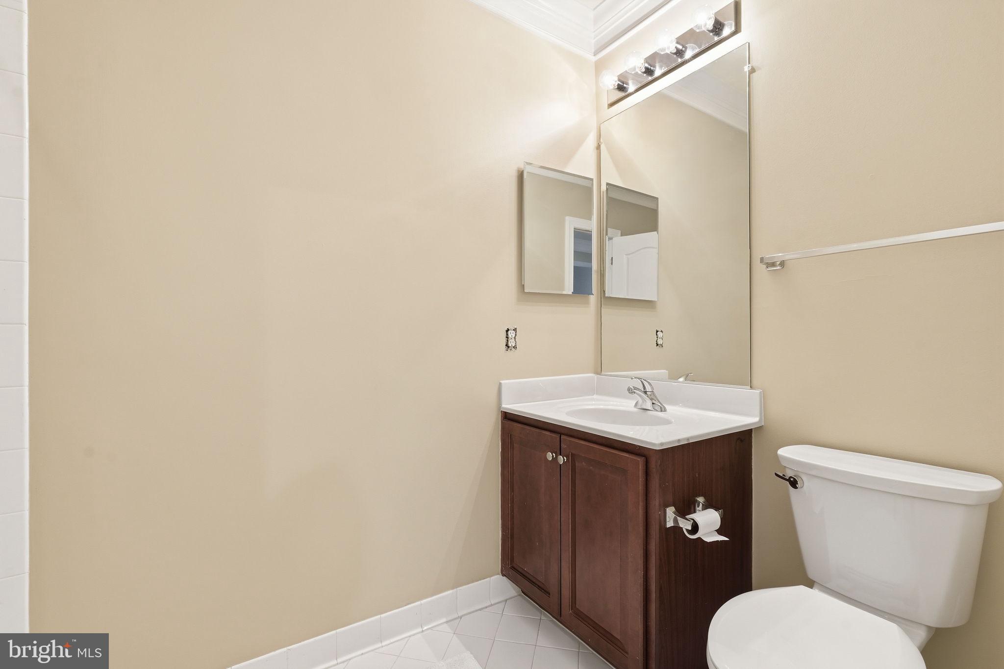 LANSDOWNE ON THE POTOMAC - Residential
