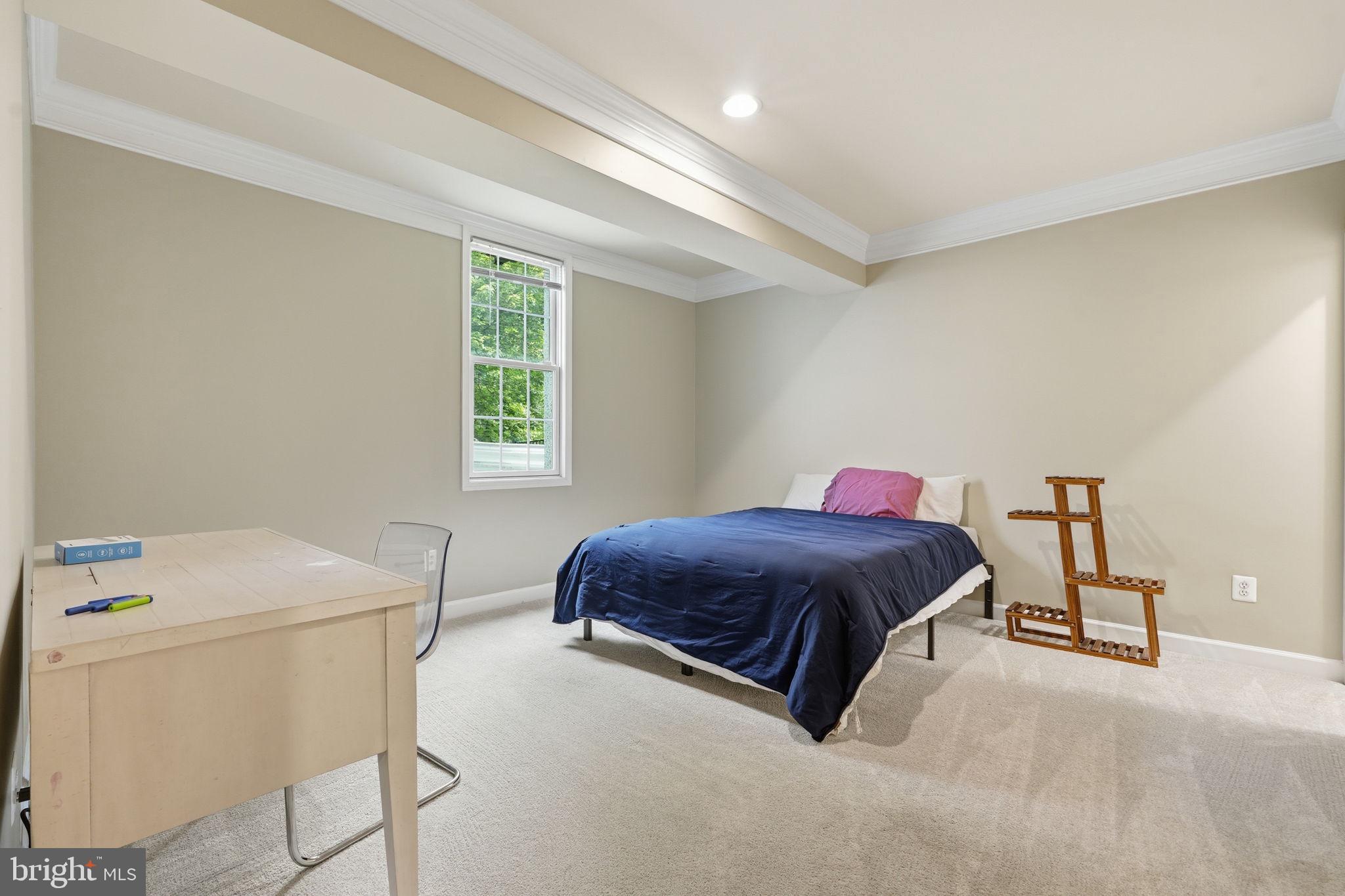 LANSDOWNE ON THE POTOMAC - Residential
