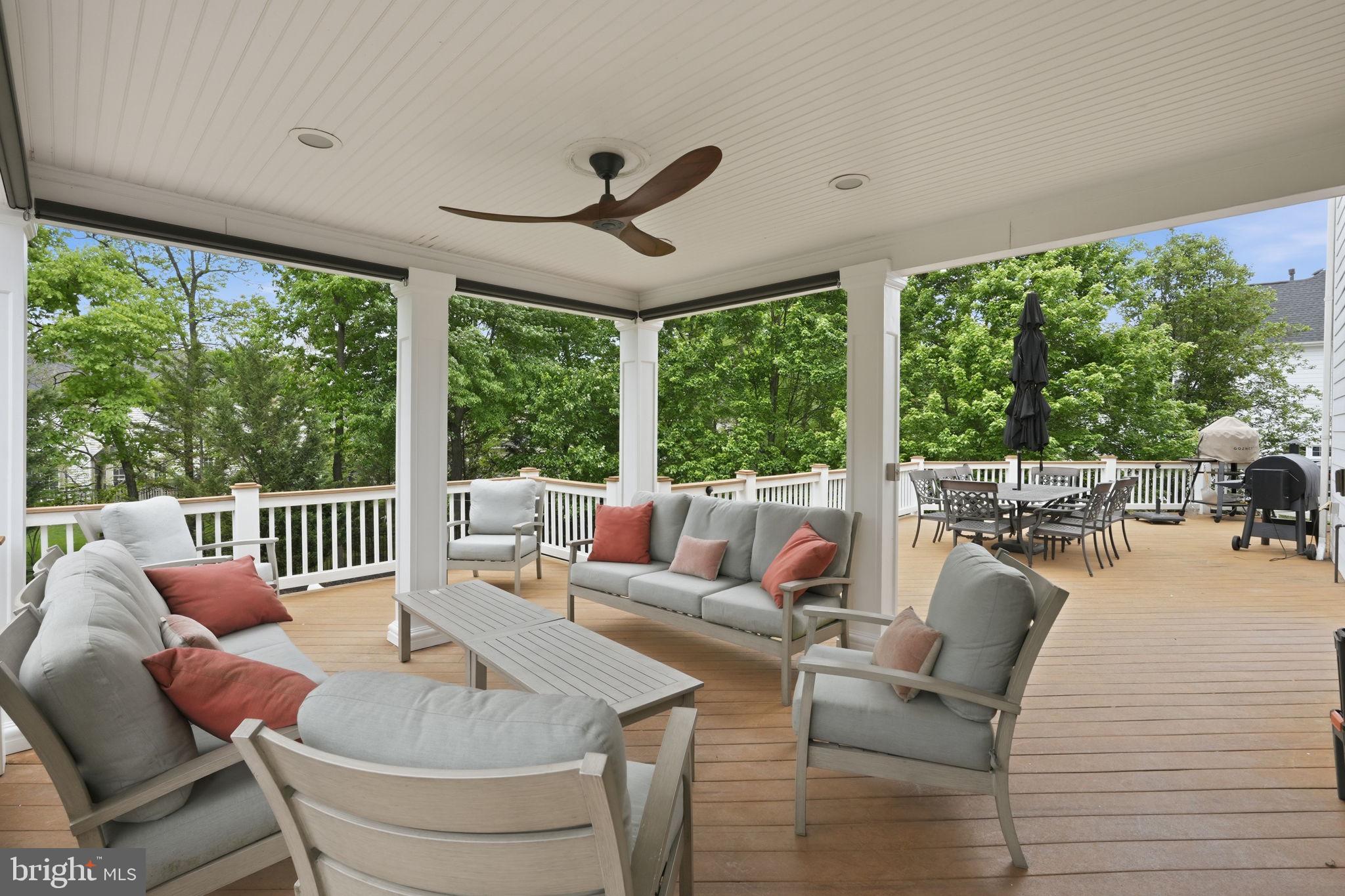 LANSDOWNE ON THE POTOMAC - Residential