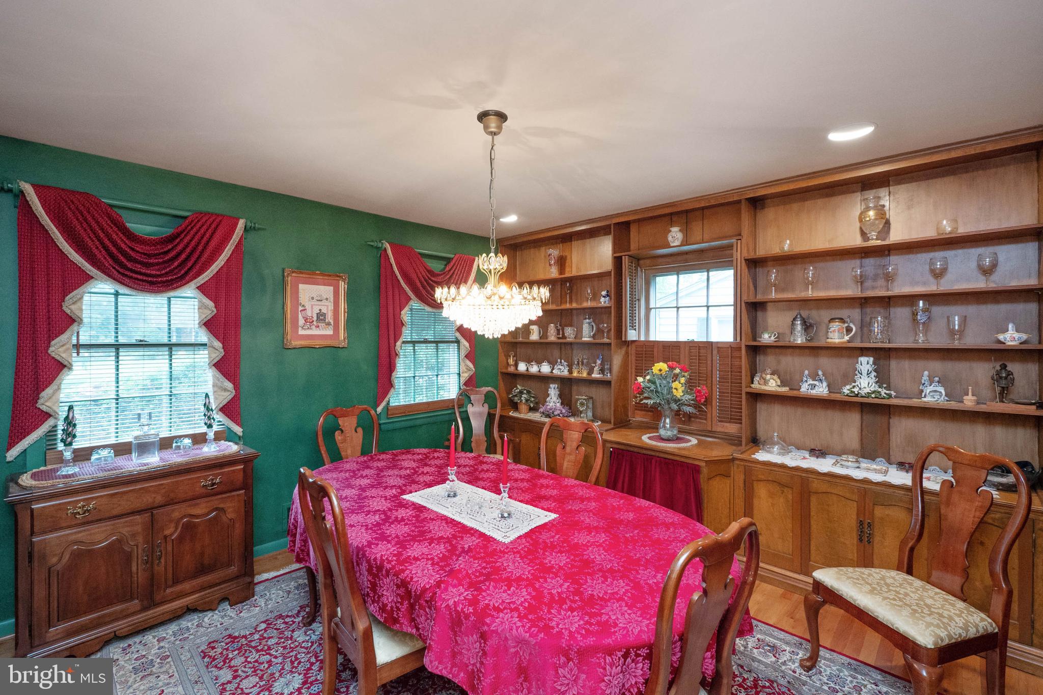 HAYFIELD FARM - Residential