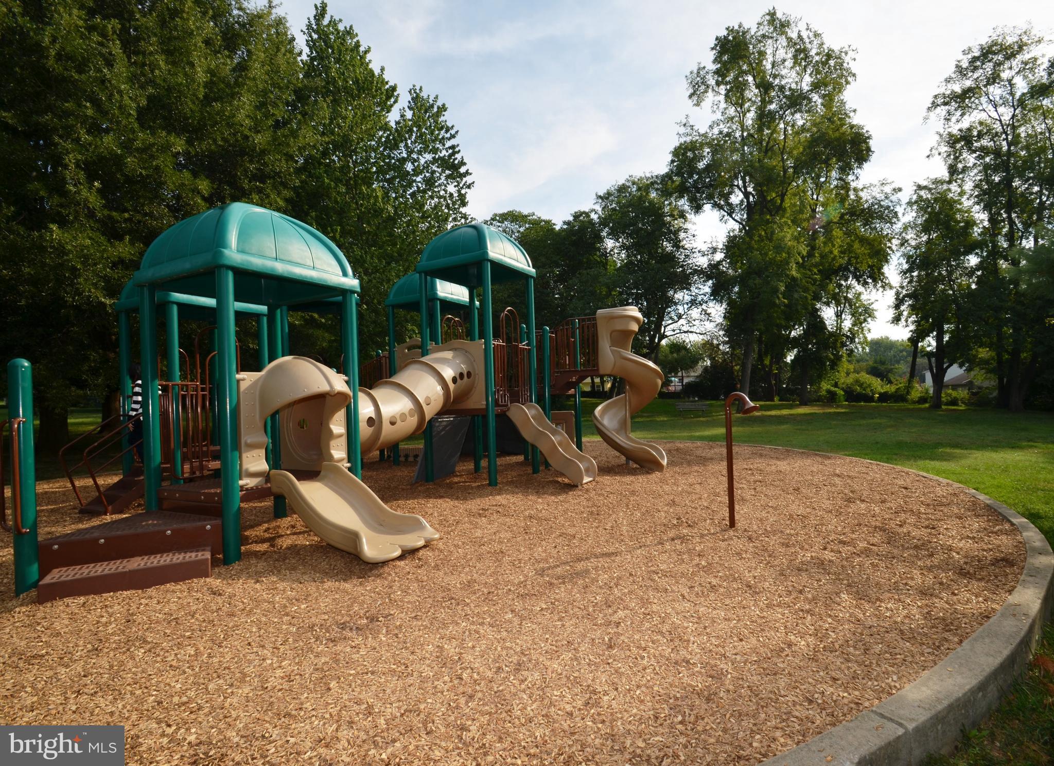 HAYFIELD FARM - Residential