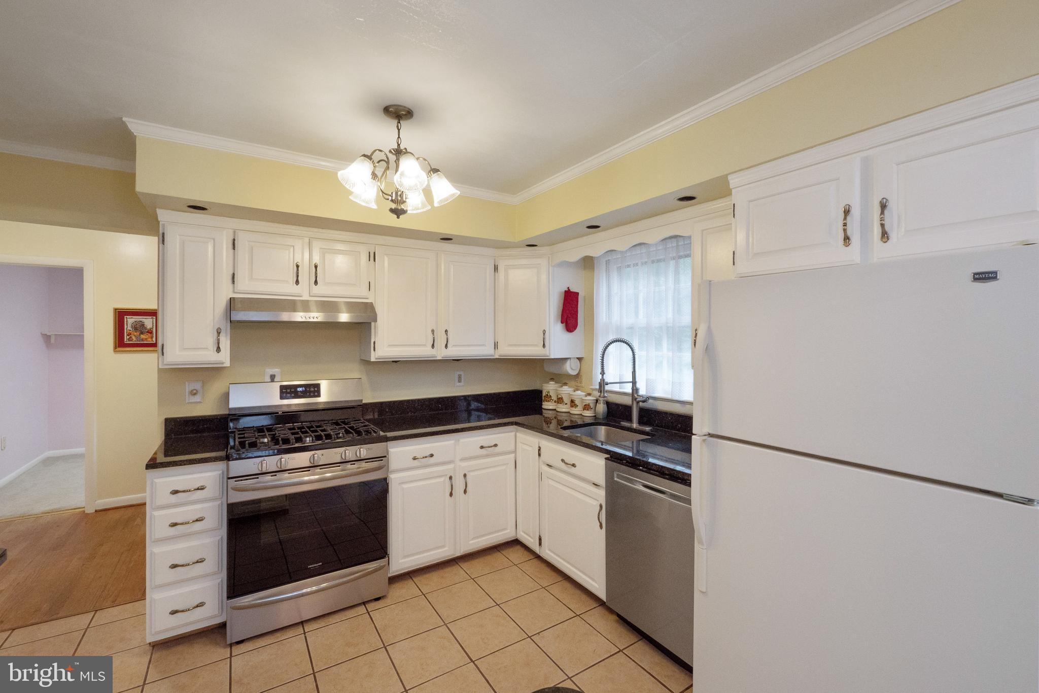 HAYFIELD FARM - Residential