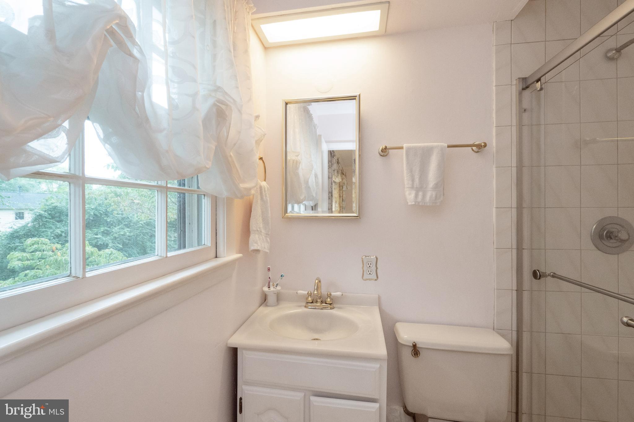 HAYFIELD FARM - Residential