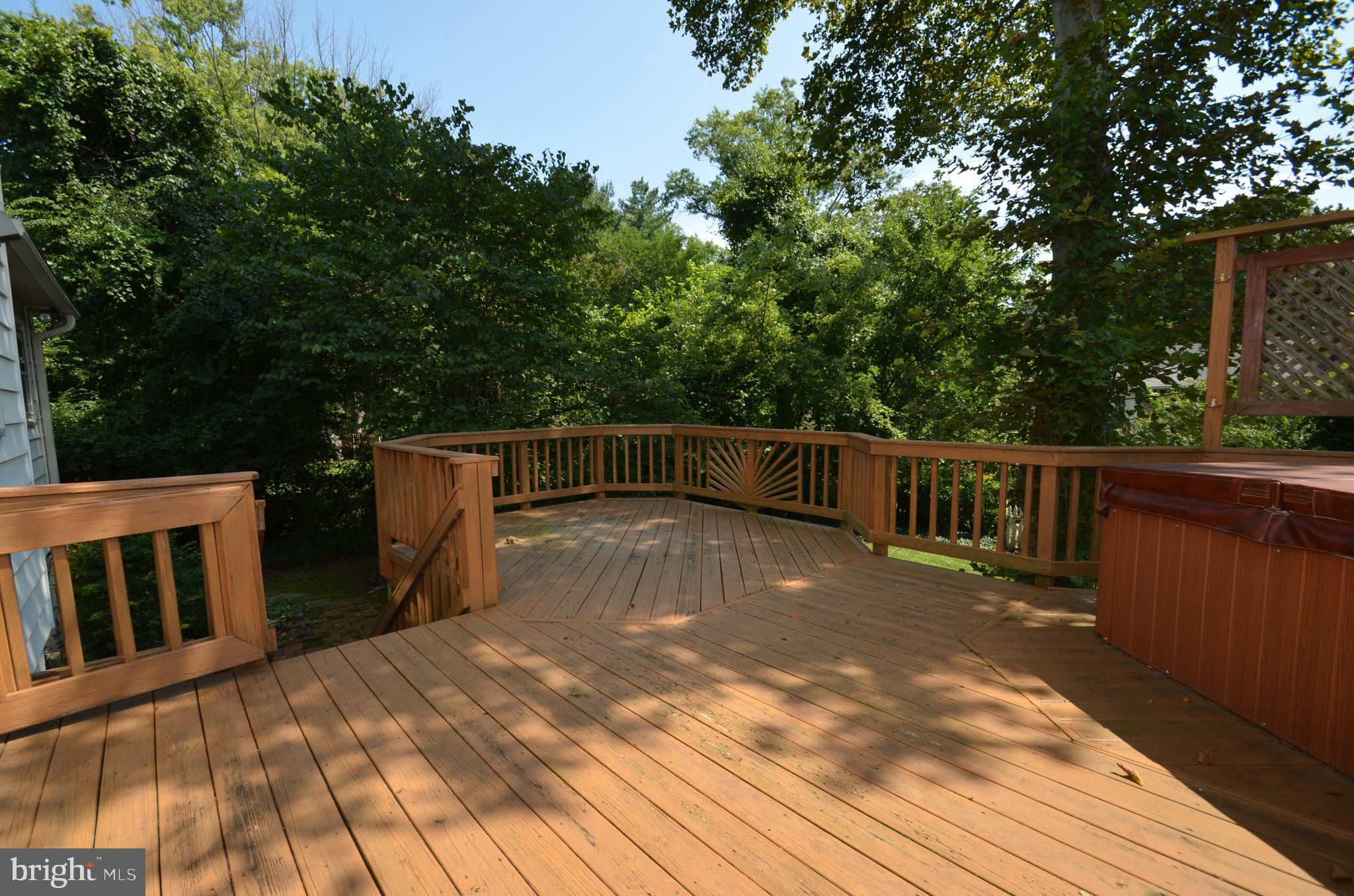 HAYFIELD FARM - Residential