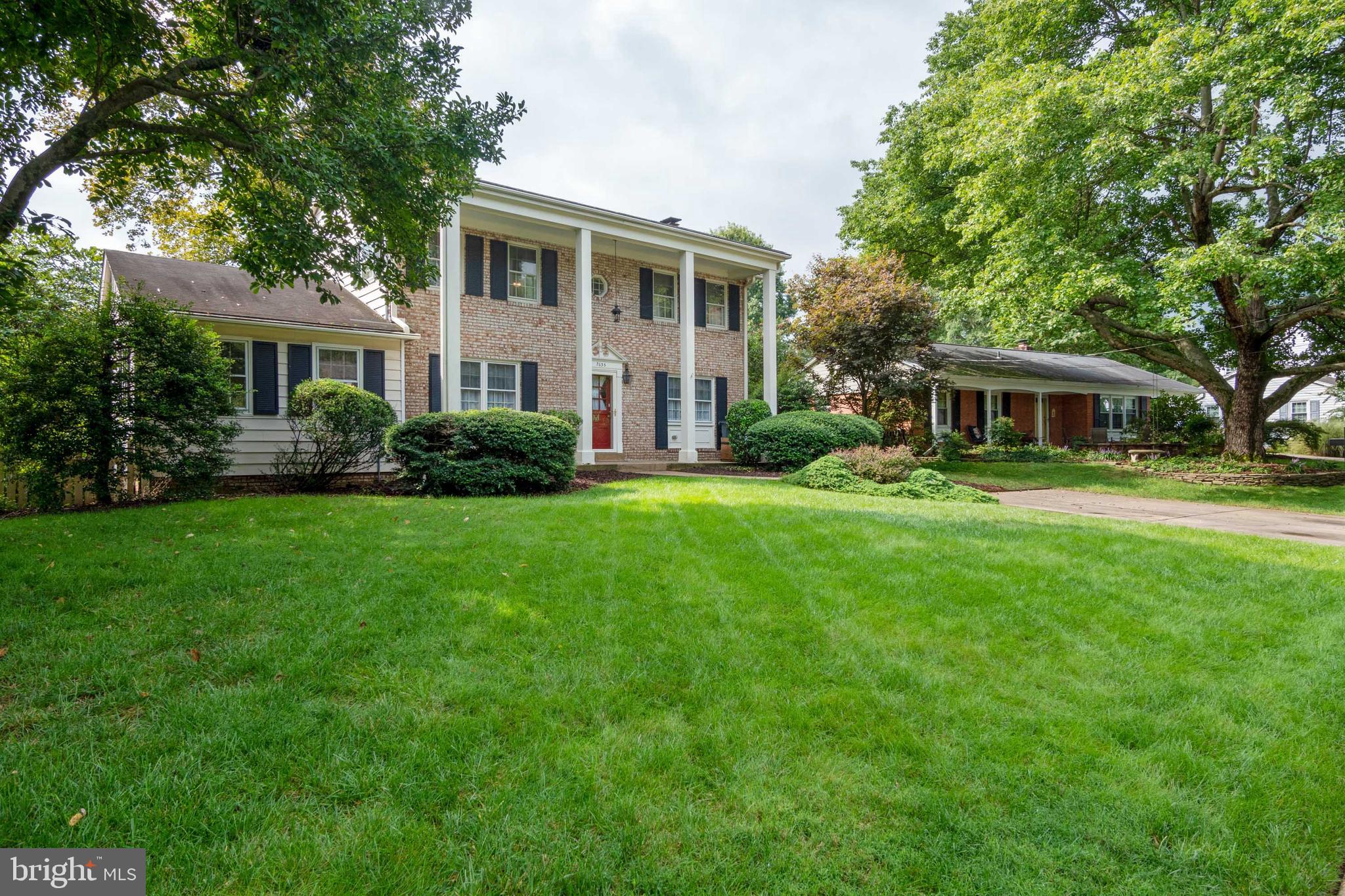 HAYFIELD FARM - Residential