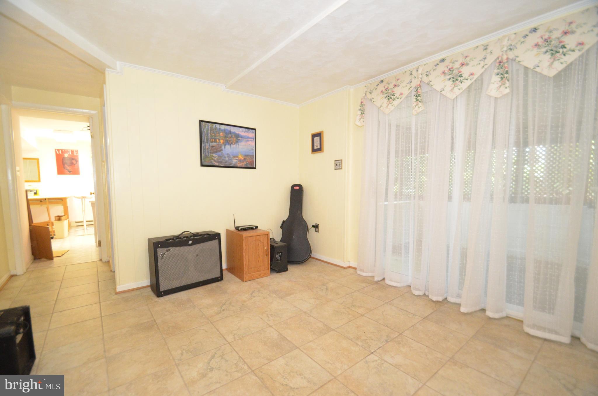 HAYFIELD FARM - Residential