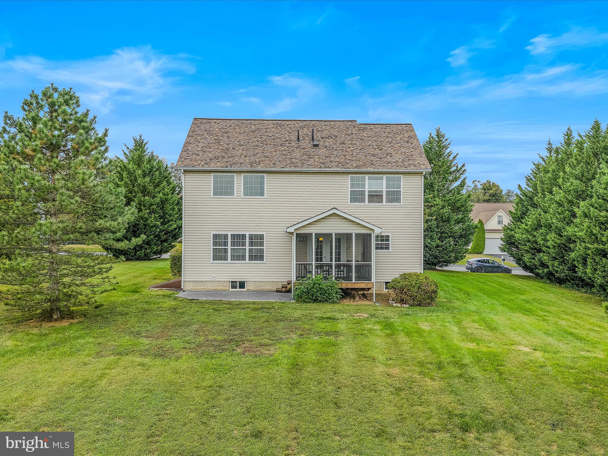 APPLE KNOLLS ESTATES - Residential