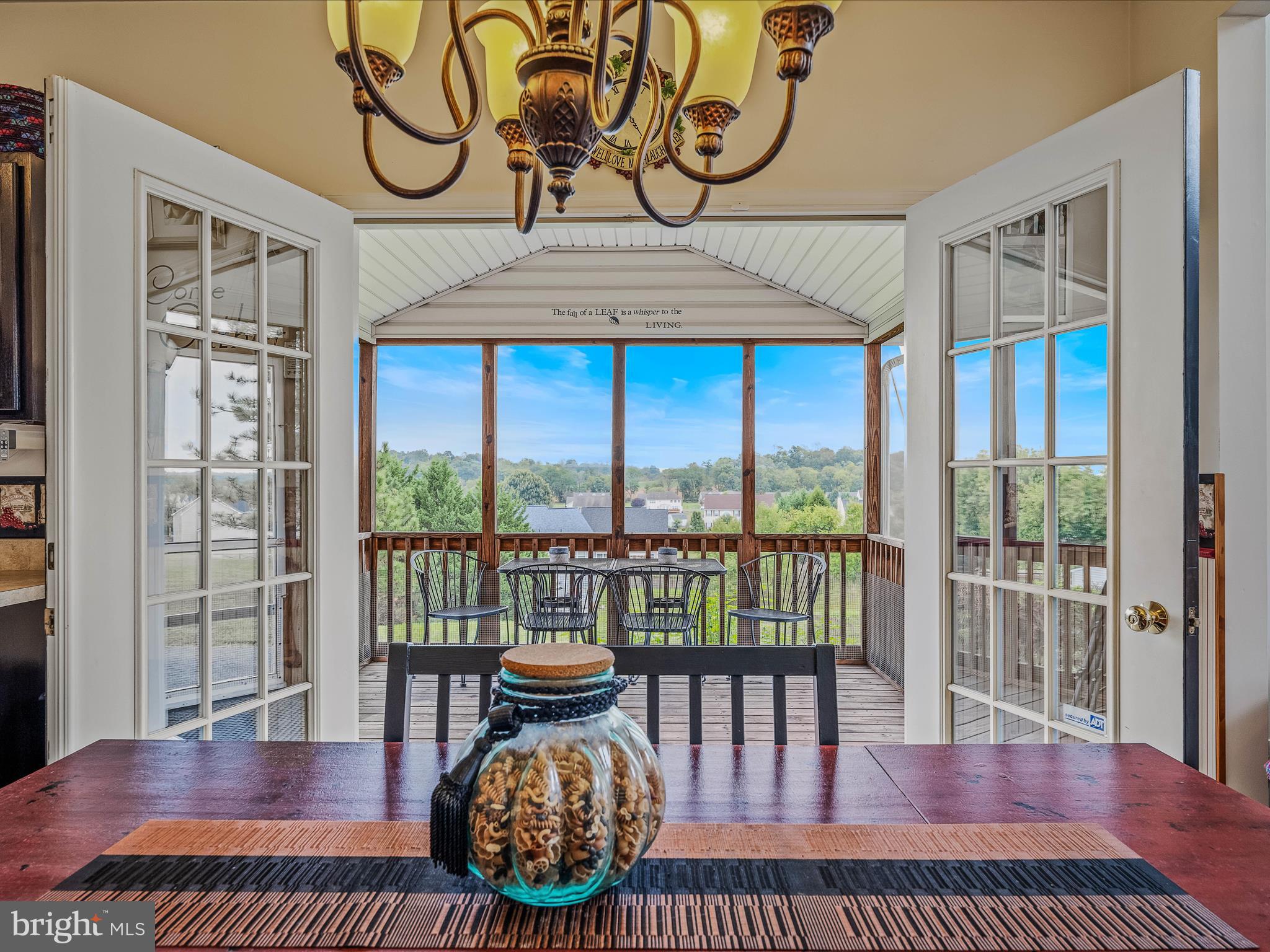 APPLE KNOLLS ESTATES - Residential