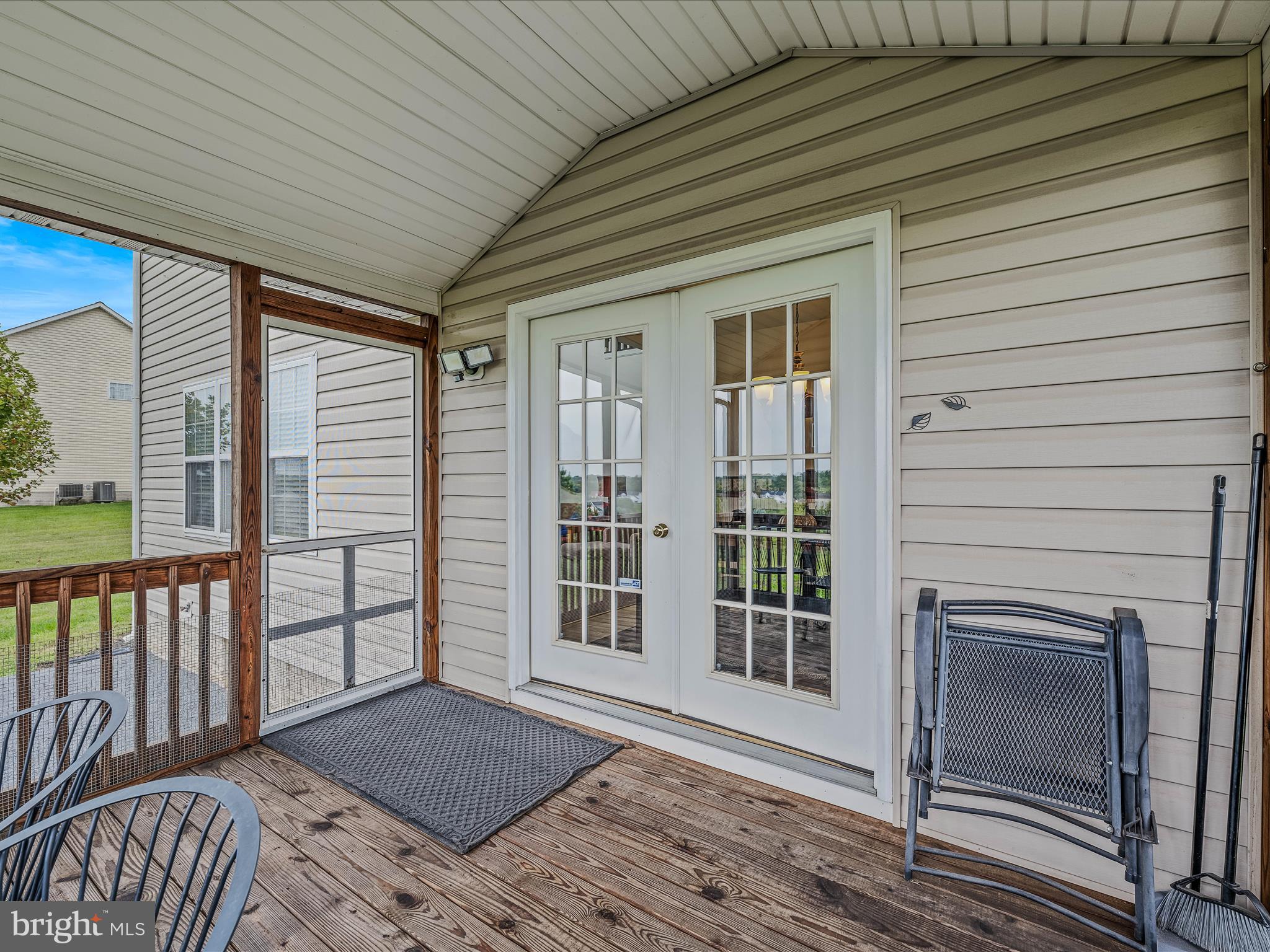 APPLE KNOLLS ESTATES - Residential