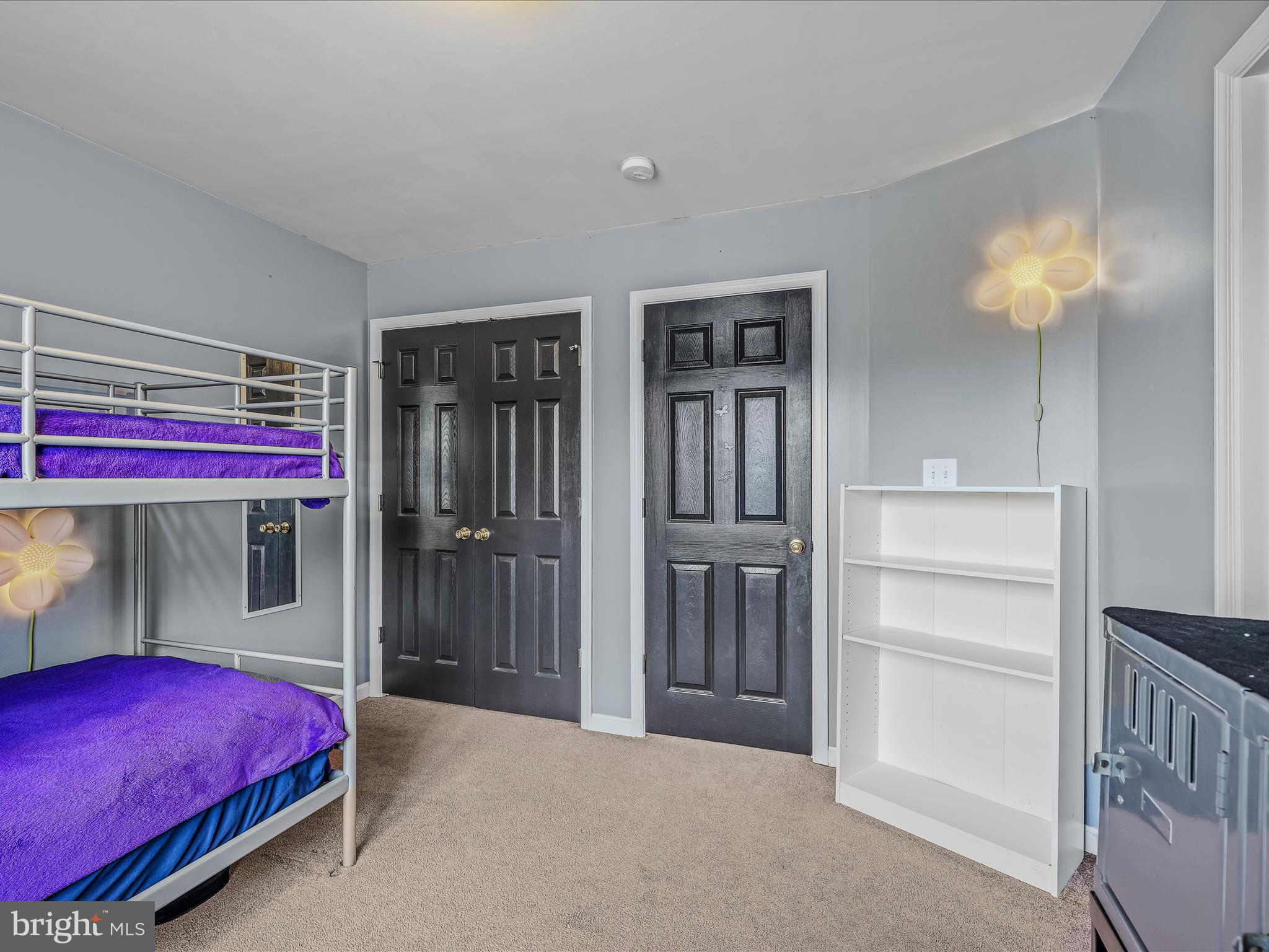 APPLE KNOLLS ESTATES - Residential