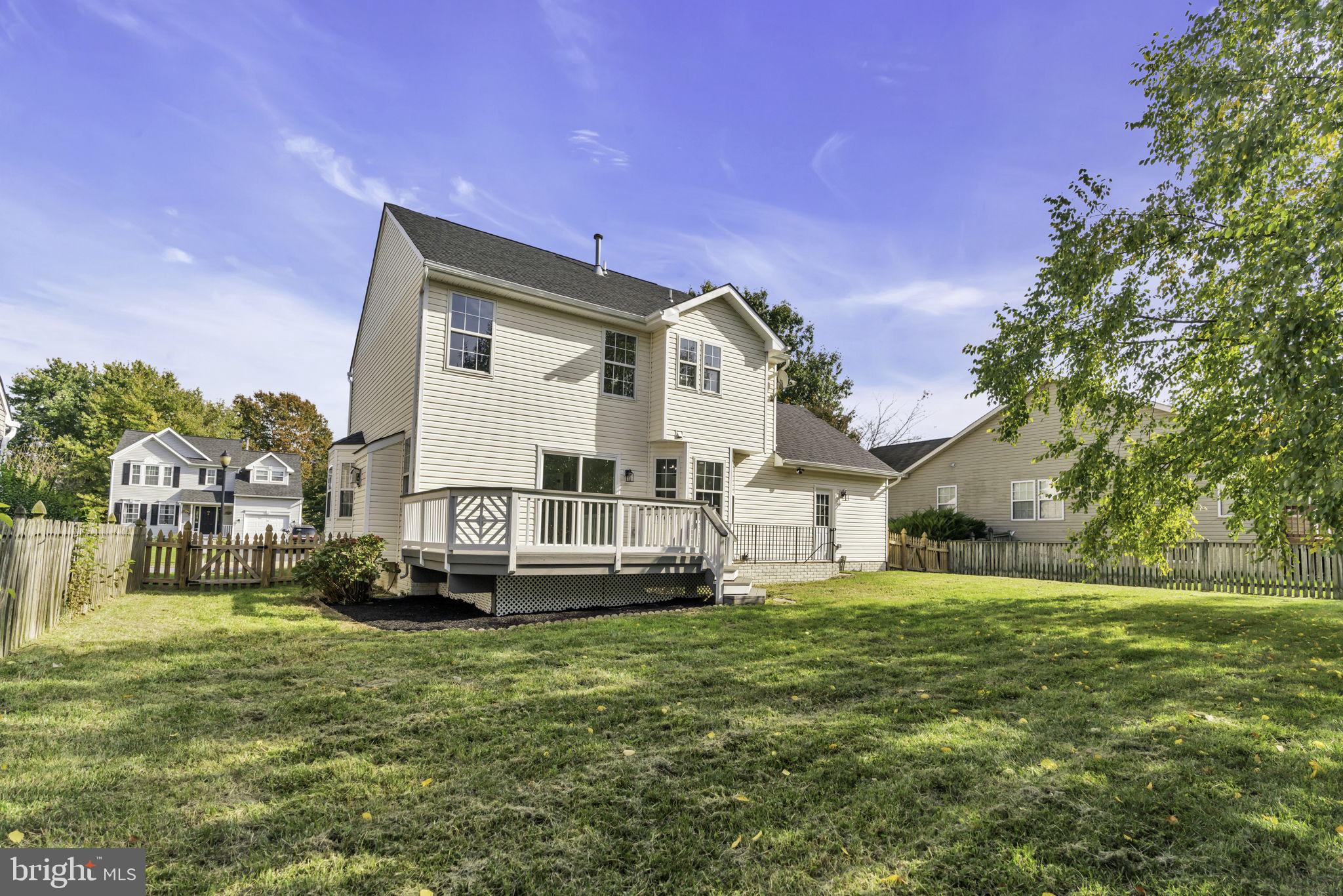 NORTH CROSSING - Residential