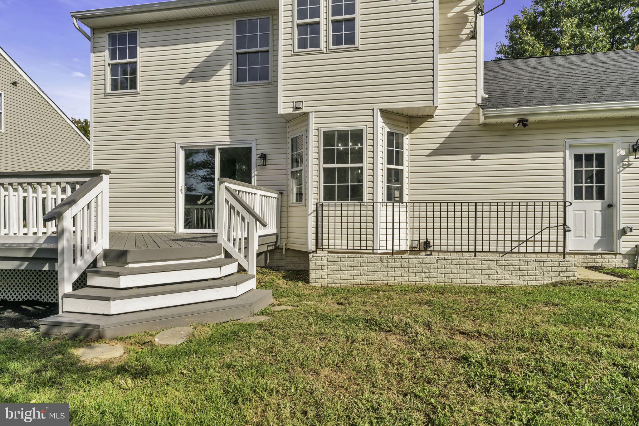 NORTH CROSSING - Residential