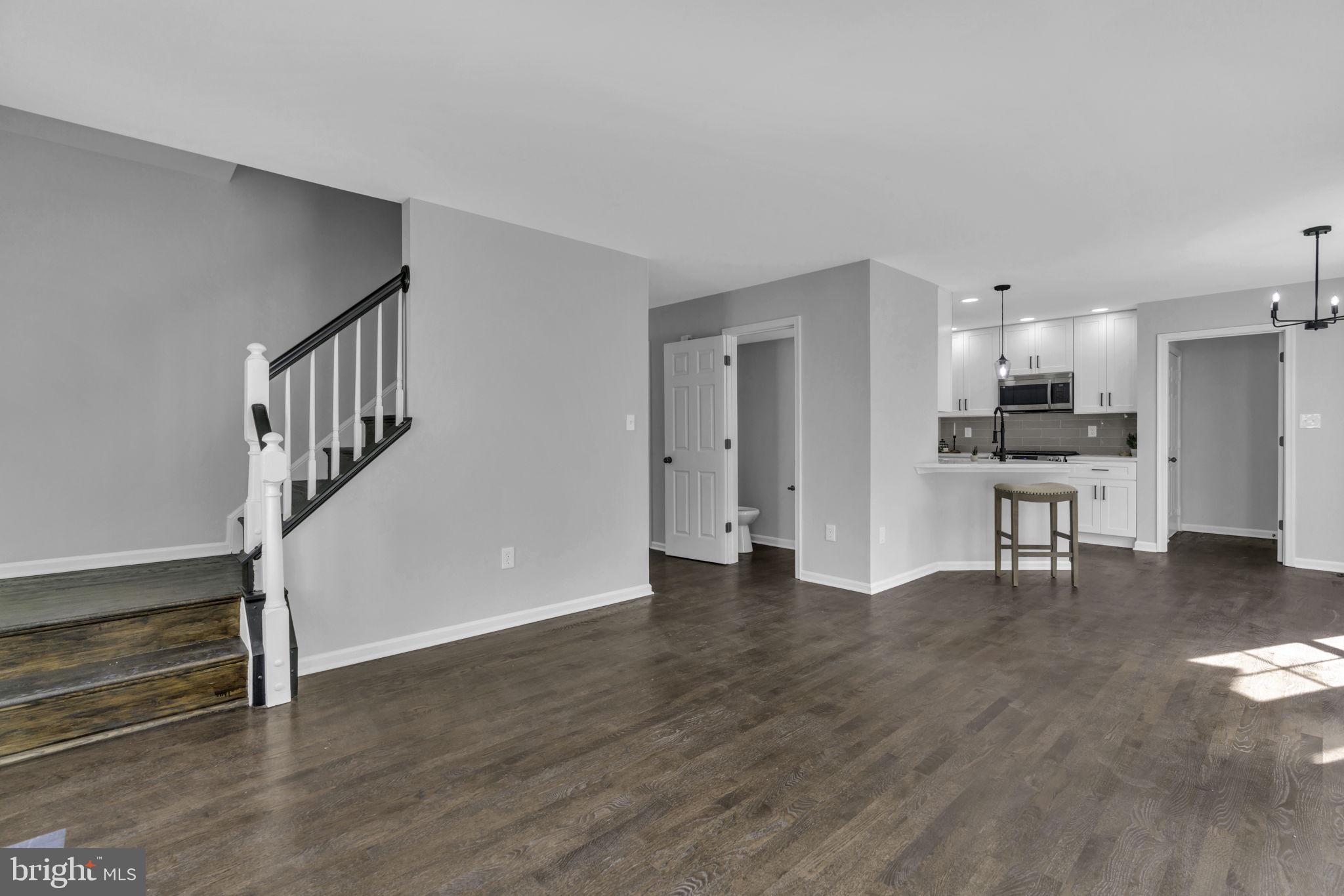 NORTH CROSSING - Residential