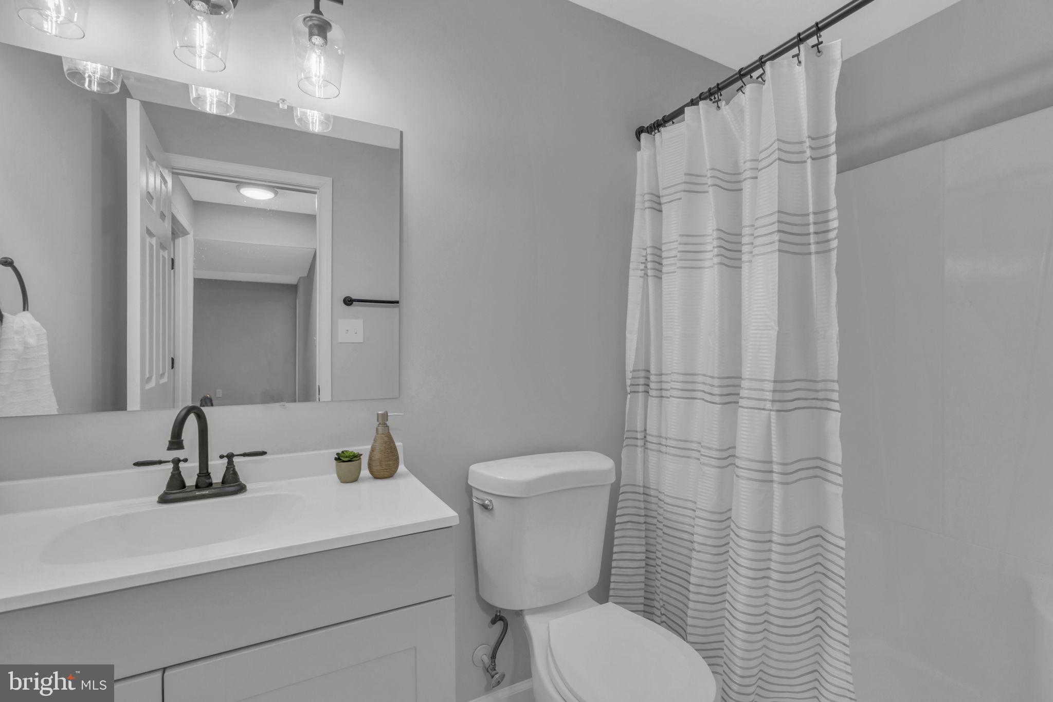 NORTH CROSSING - Residential