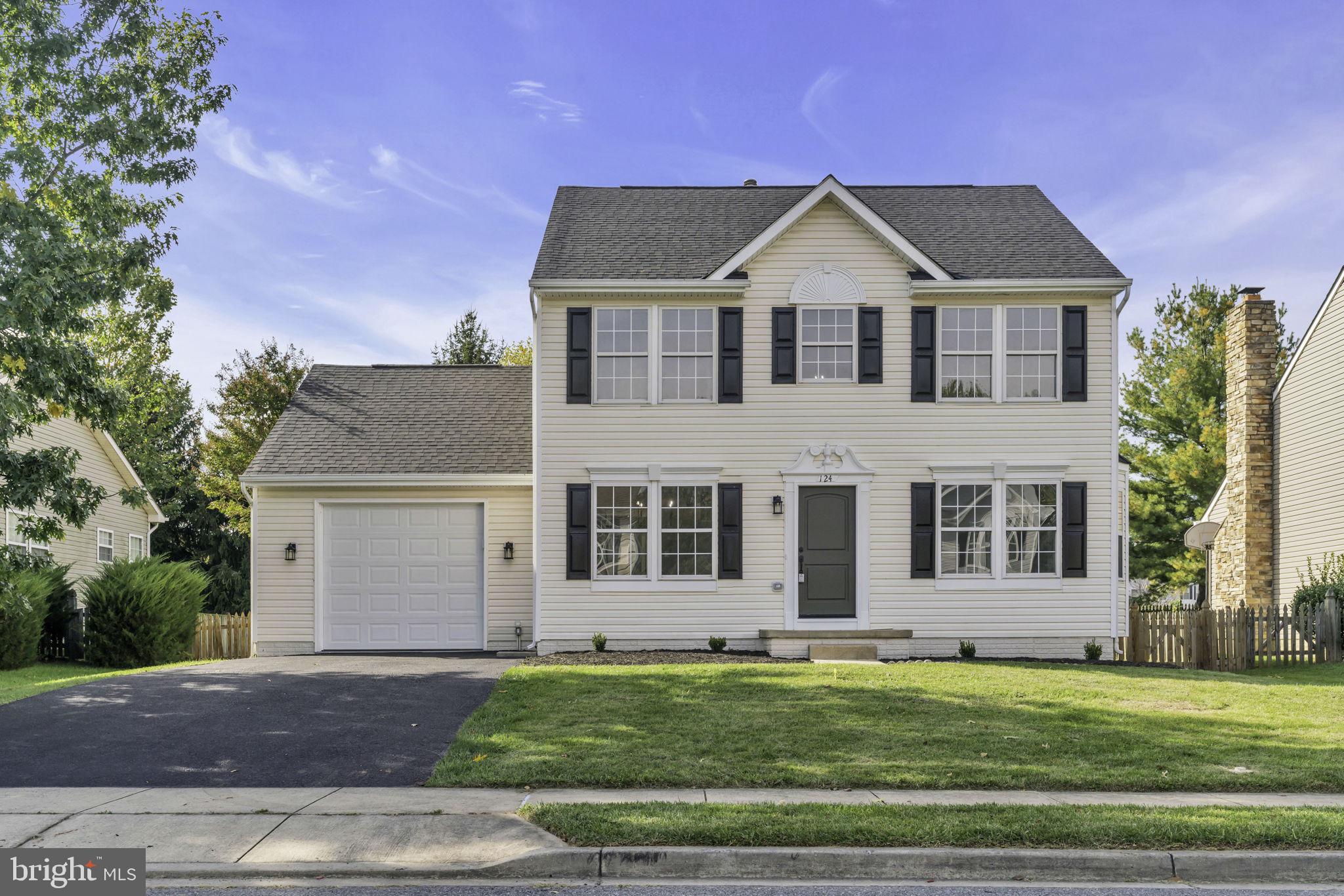 NORTH CROSSING - Residential