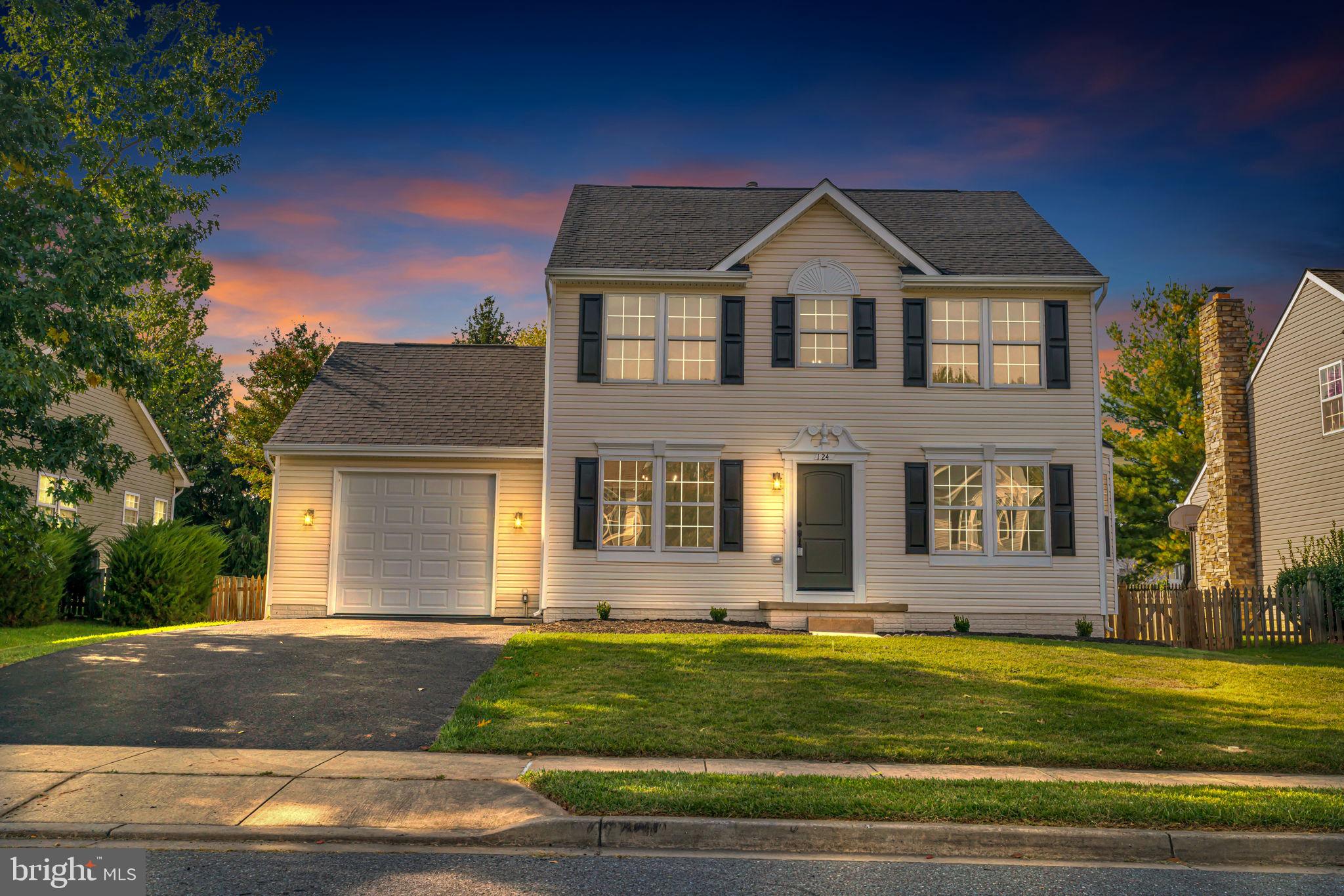 NORTH CROSSING - Residential