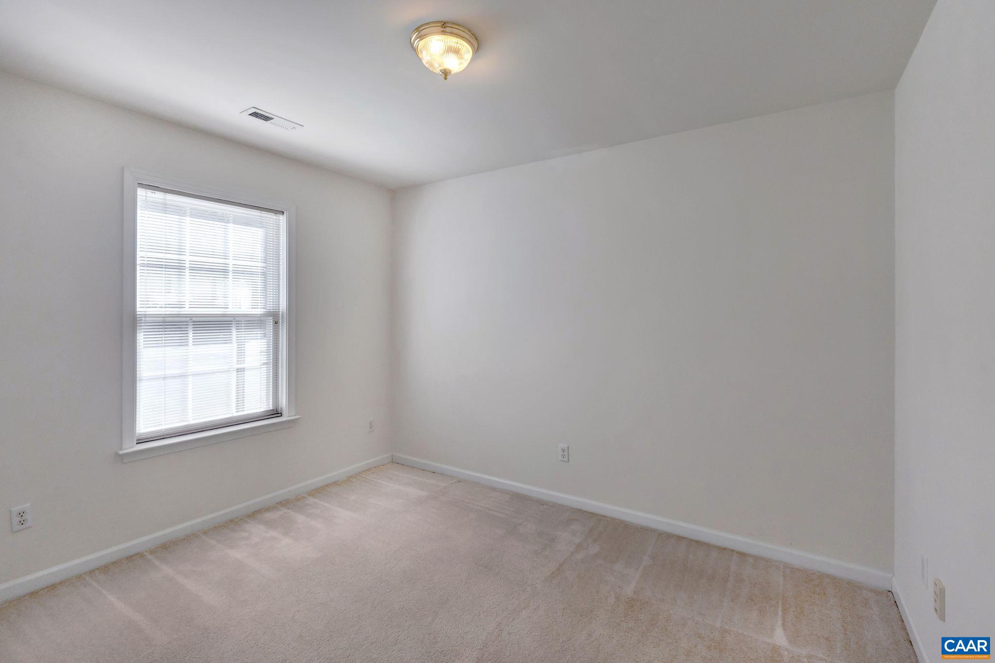 FOREST LAKES - Residential