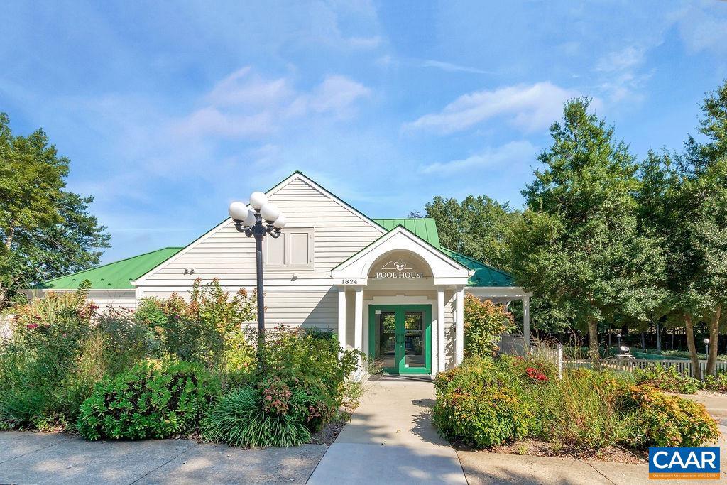 FOREST LAKES - Residential