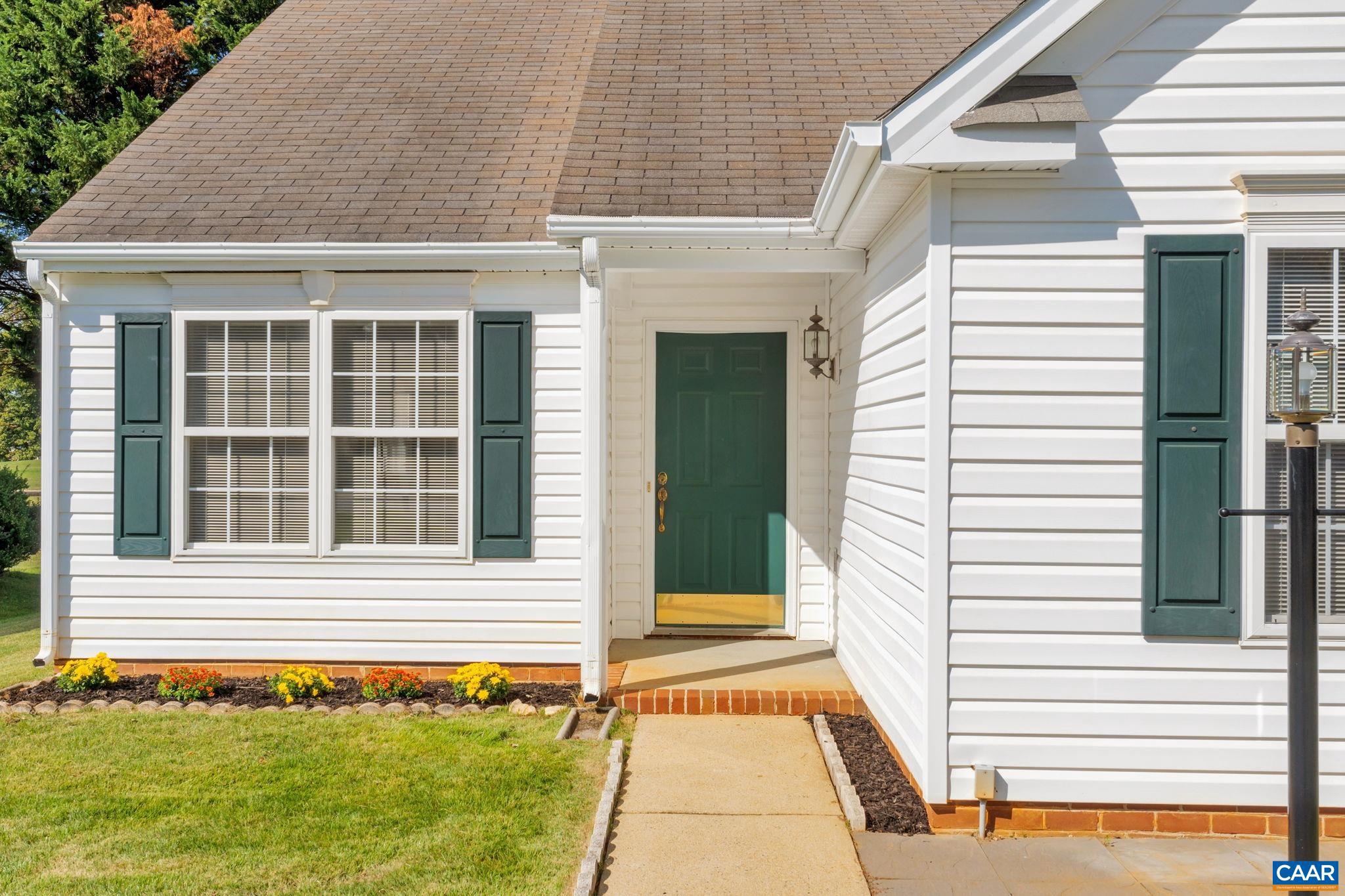 FOREST LAKES - Residential