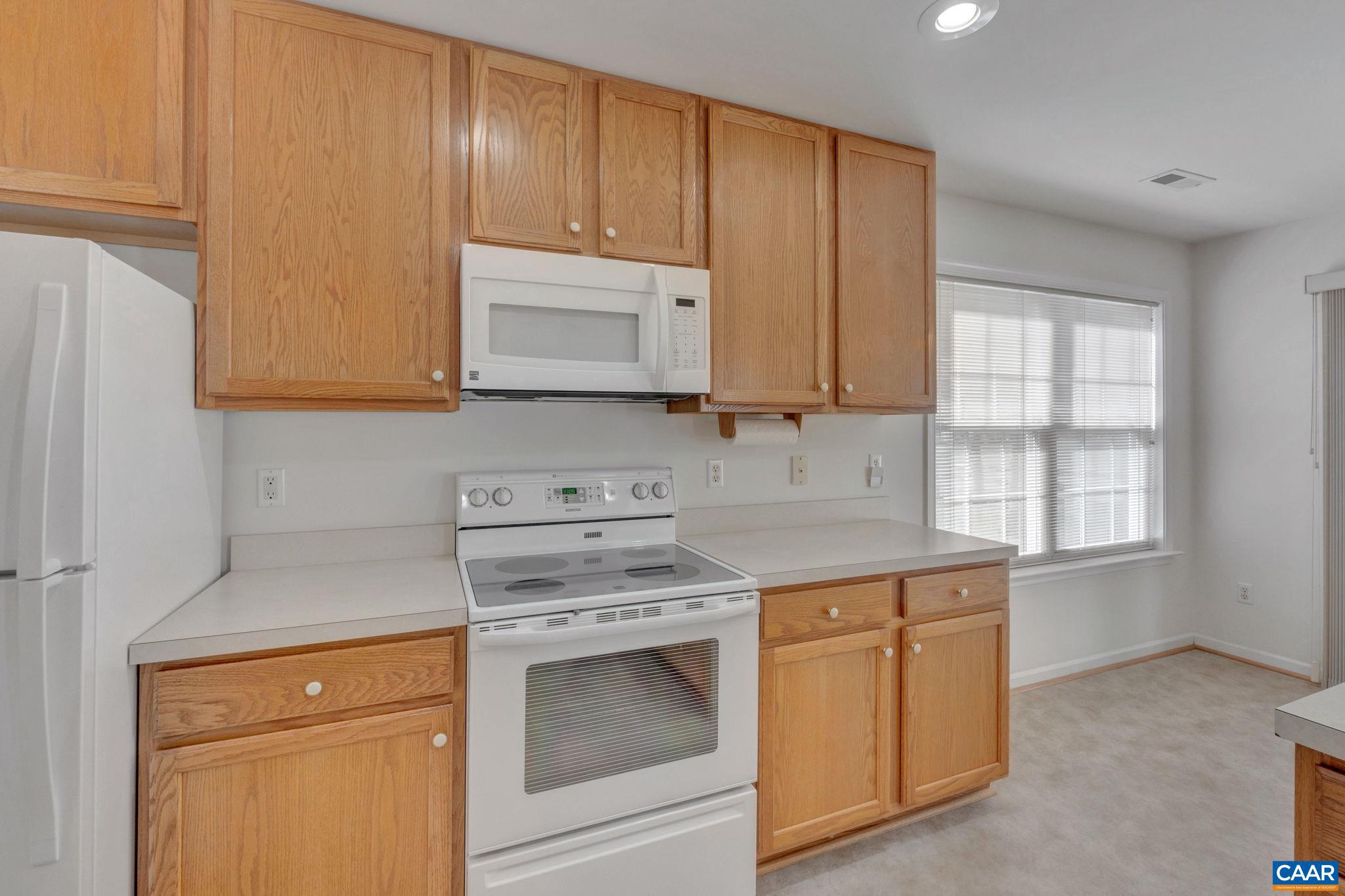 FOREST LAKES - Residential