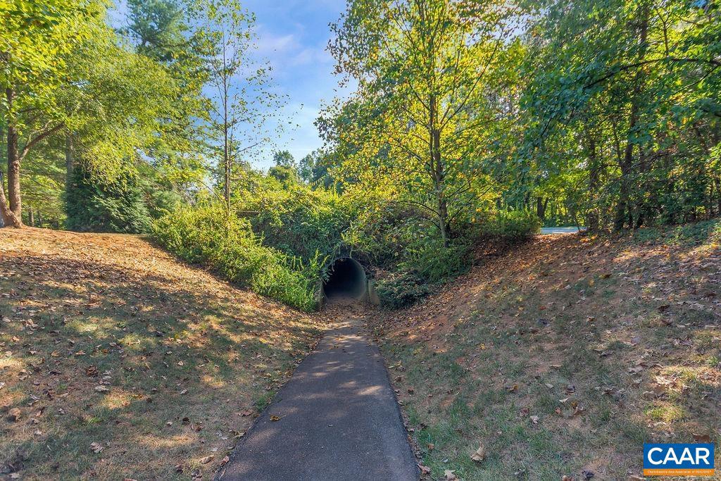 FOREST LAKES - Residential