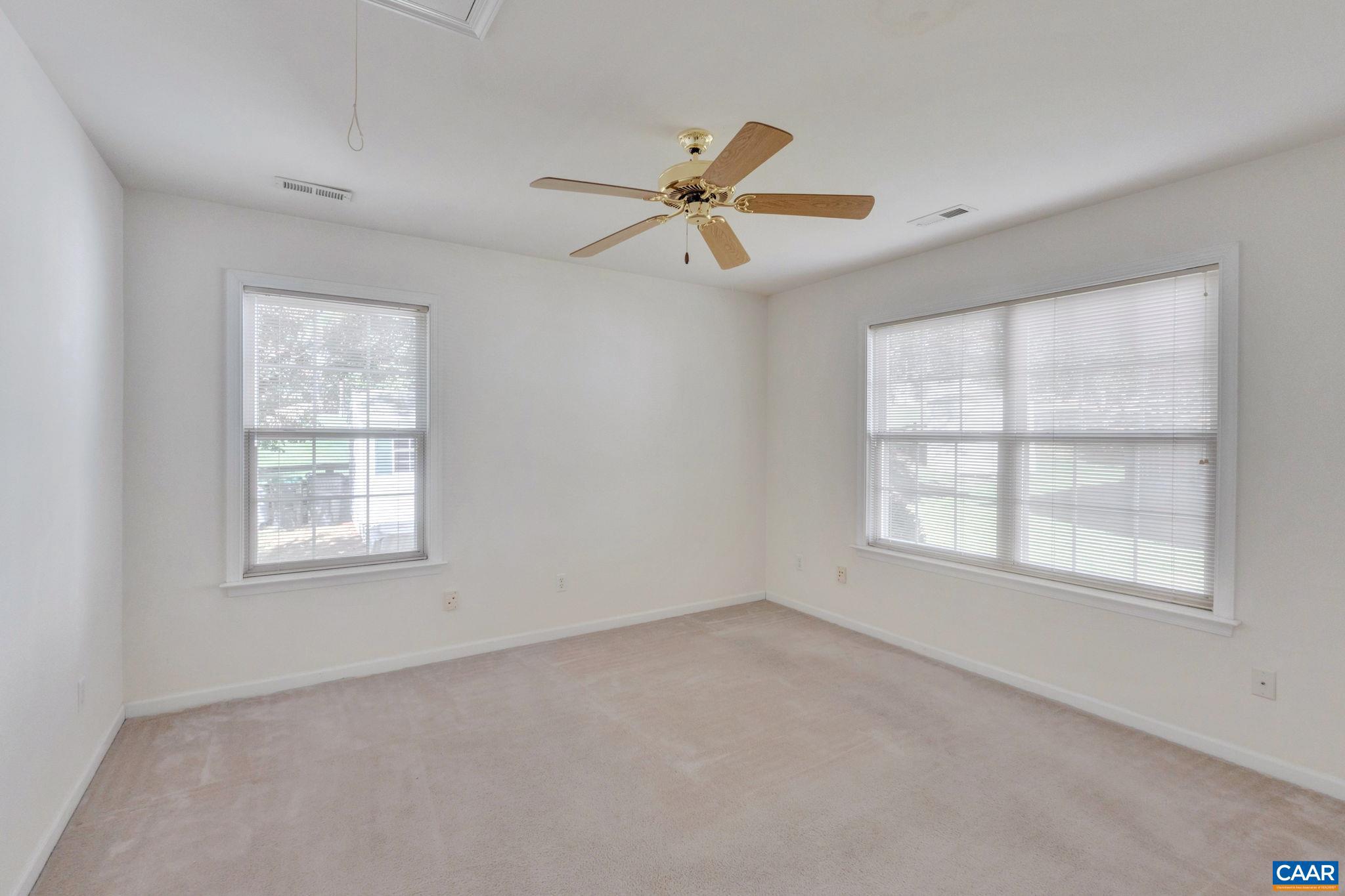 FOREST LAKES - Residential