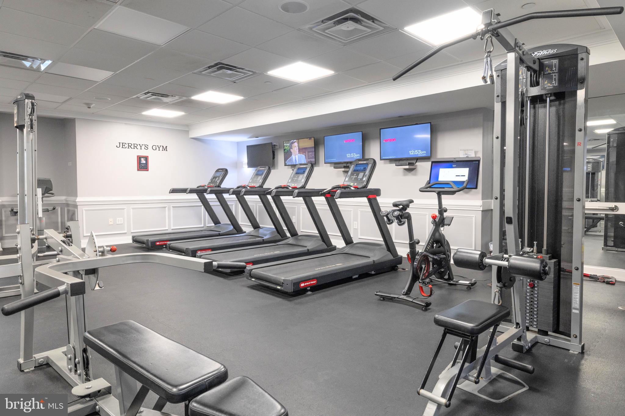 HUNTINGDON PLACE - Residential