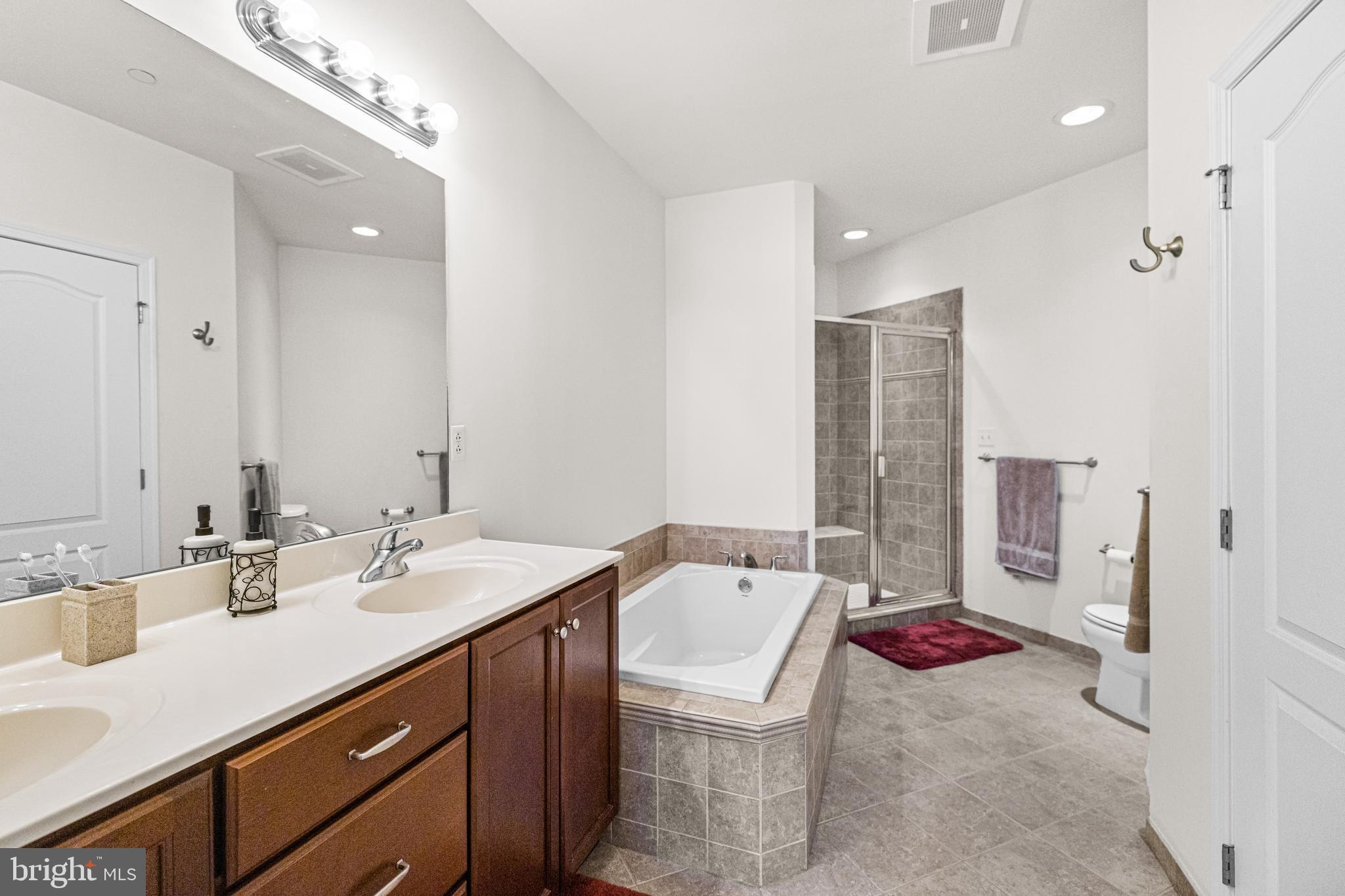 HUNTINGDON PLACE - Residential