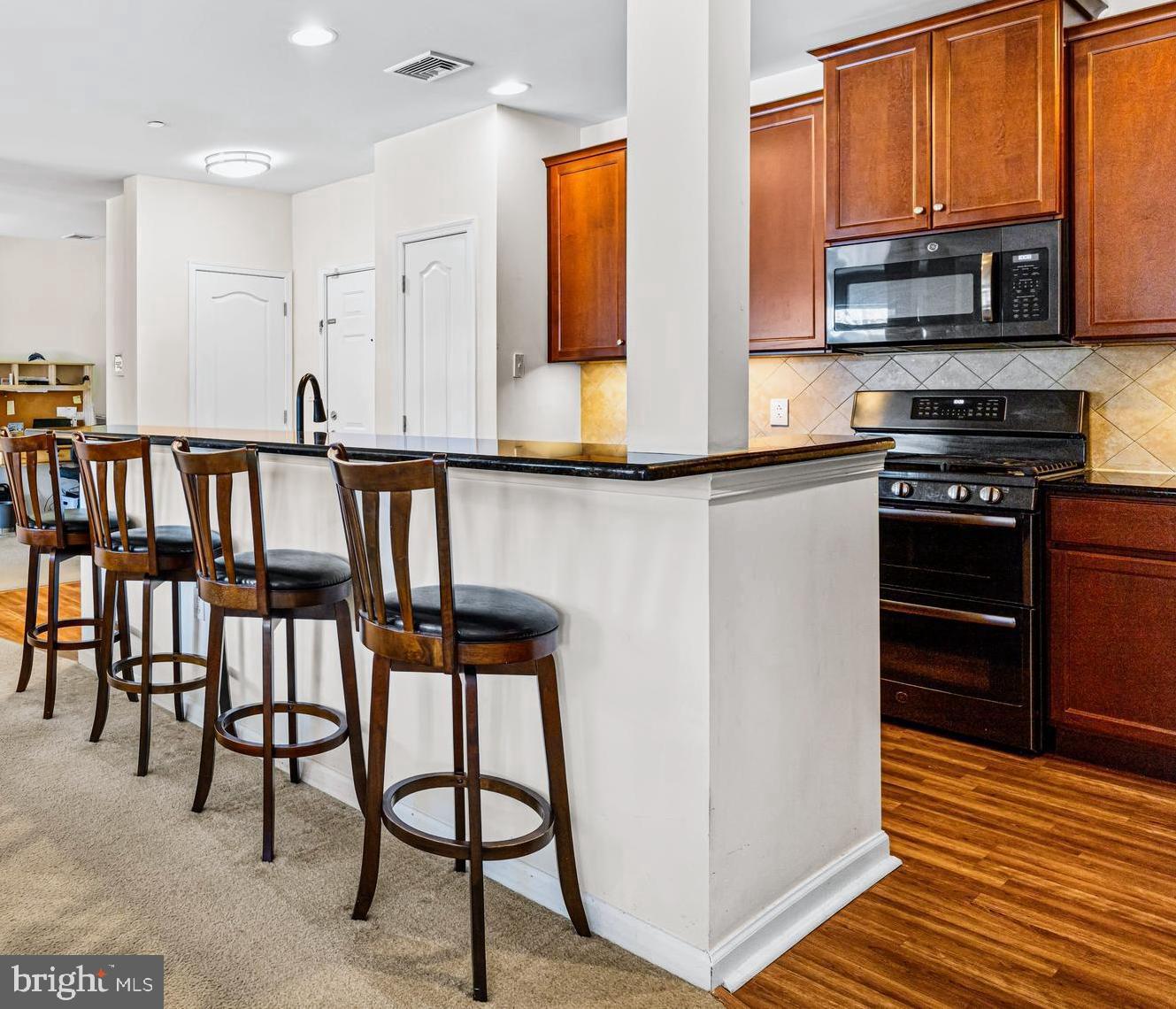 HUNTINGDON PLACE - Residential