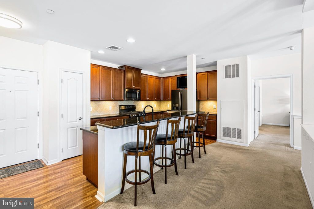 Photo of 372 Carson Terrace, HUNTINGDON VALLEY, PA 19006 (MLS # PAMC2167276)