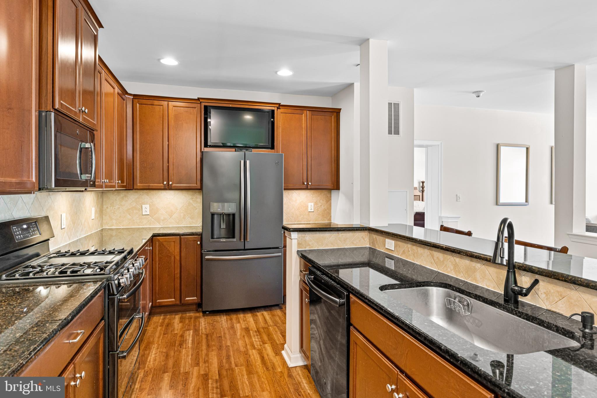 HUNTINGDON PLACE - Residential