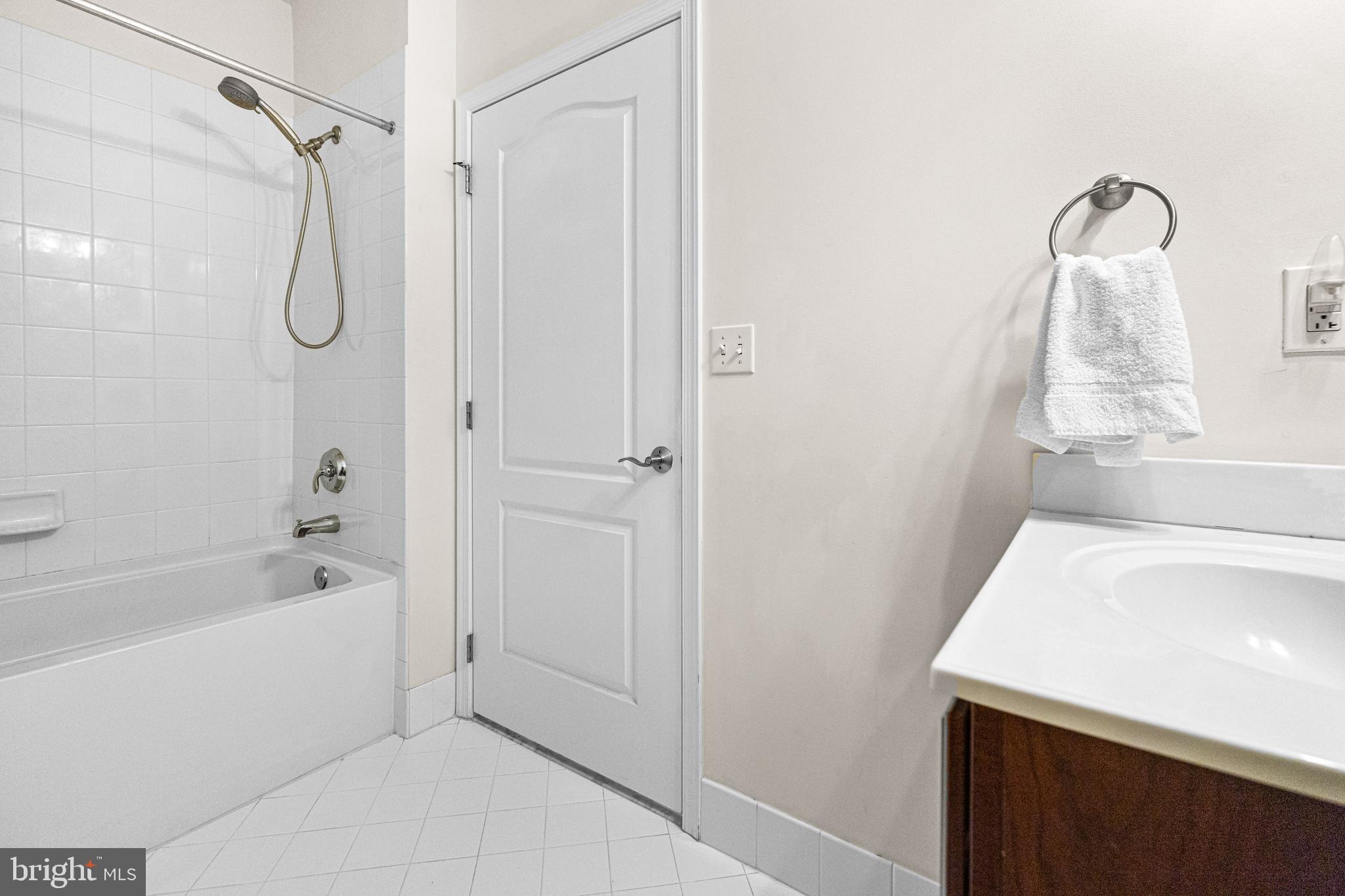 HUNTINGDON PLACE - Residential