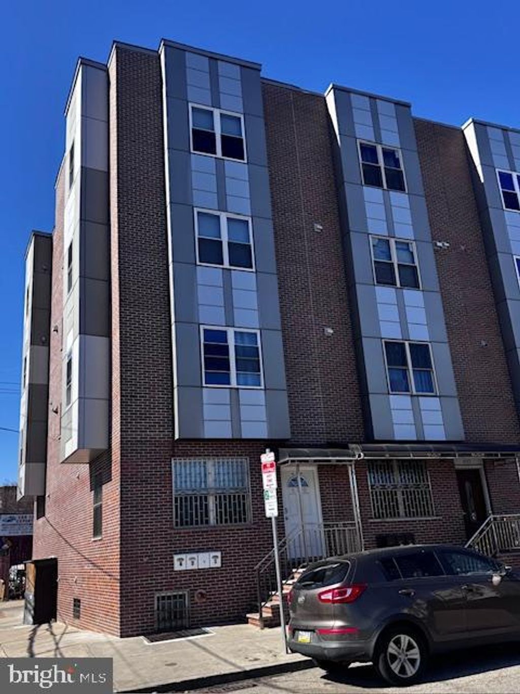 Photo of 430 N 9th Street, PHILADELPHIA, PA 19123 (MLS # PAPH2593076)