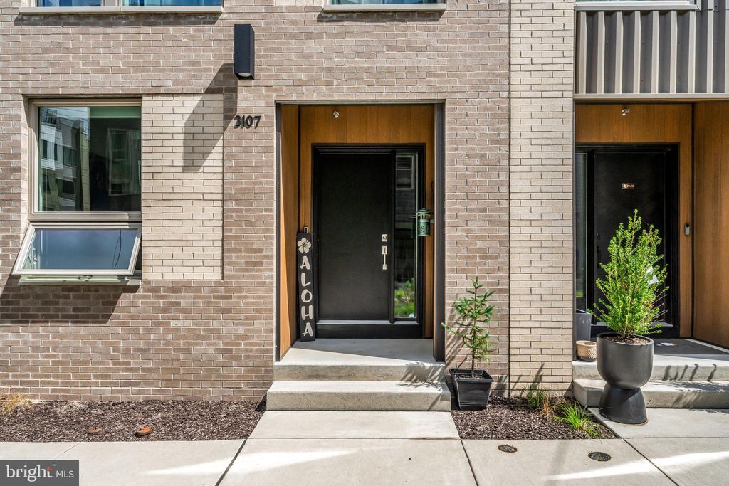 Photo of 3107 Sunrise Walk, PHILADELPHIA, PA 19125 (MLS # PAPH2537408)