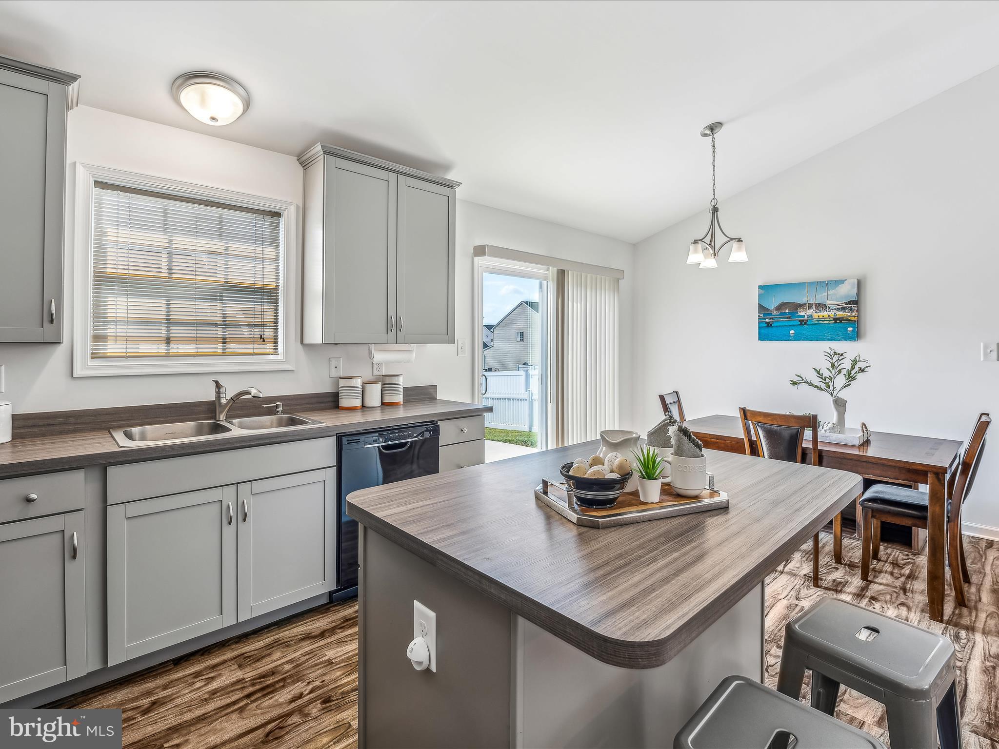 PRINCETON SHOALS - Residential