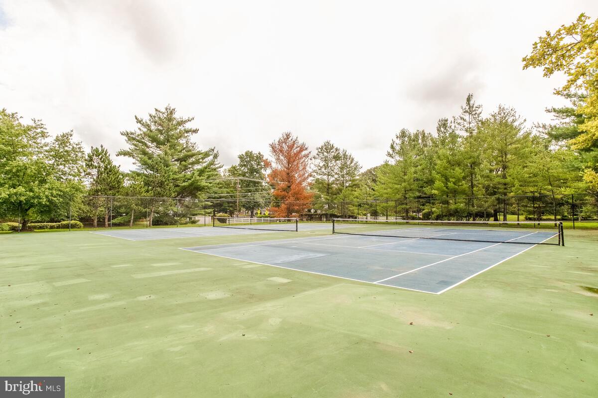 KINGS GRANT - Residential