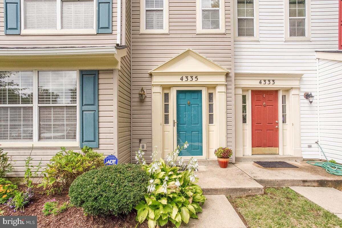 KINGS GRANT - Residential