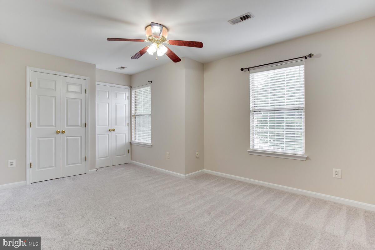 KINGS GRANT - Residential