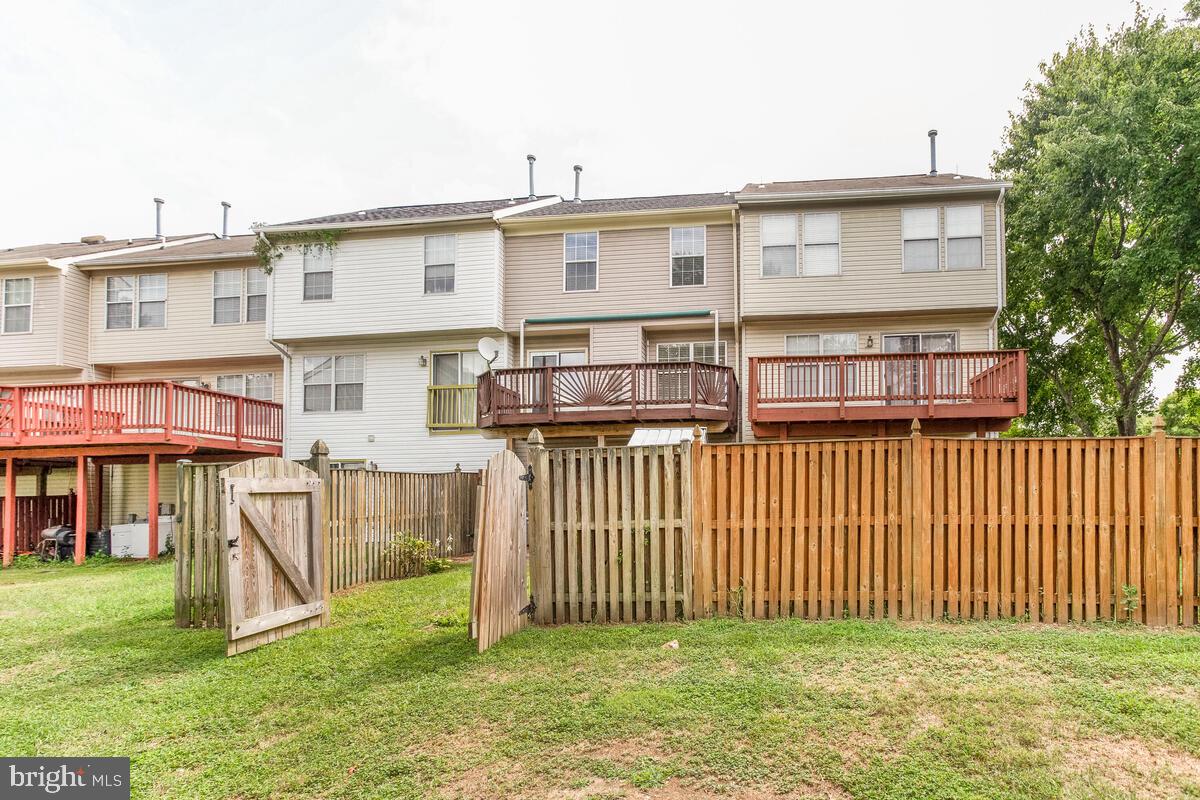 KINGS GRANT - Residential